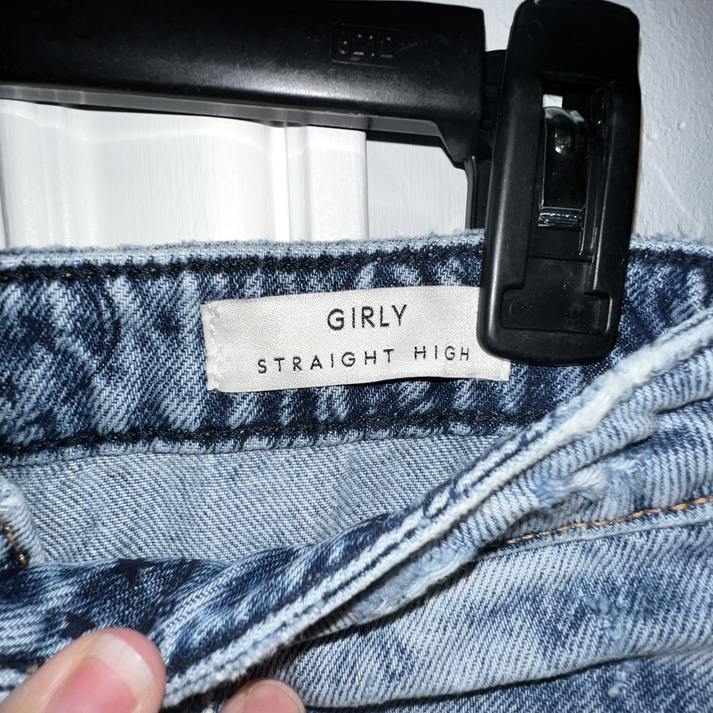 Guess NWT Guess High-Waist Distressed Jeans - 26 Size 26" / US 2 / IT 38 - 9 Thumbnail
