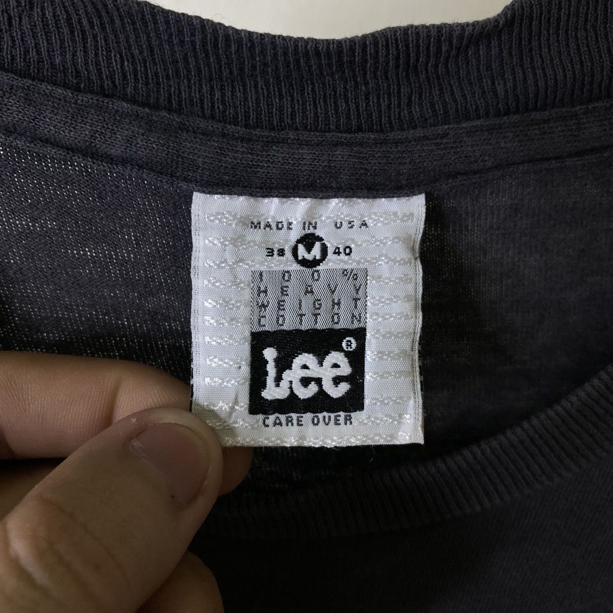 Lee Vintage 1990s Lee OG Big Logo Faded Black T Shirt Size US L / EU 52-54 / 3 - 3 Thumbnail
