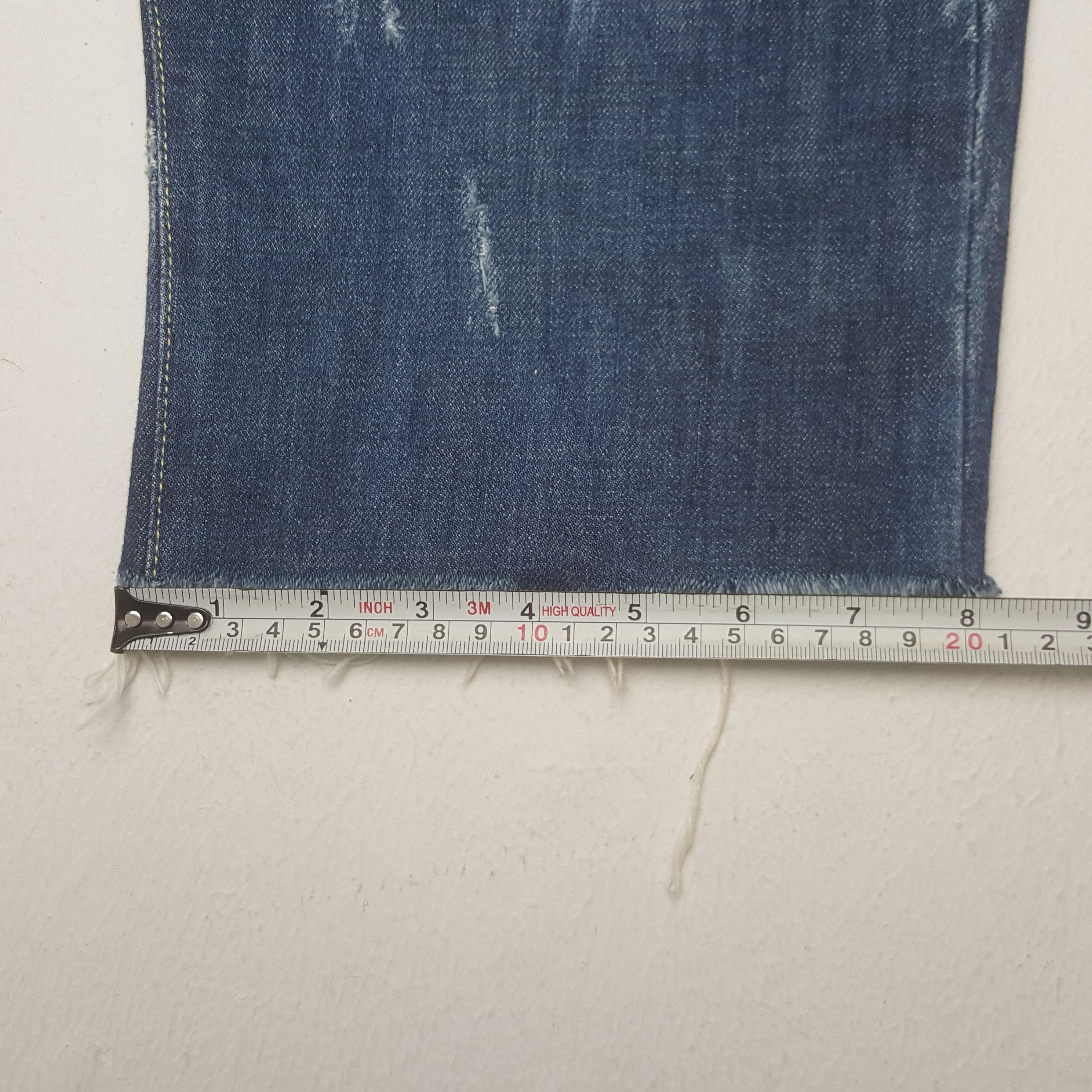 Vintage Vintage Gucci Italian Brand Distressed Shorts Jeans Size US 27 - 11 Thumbnail