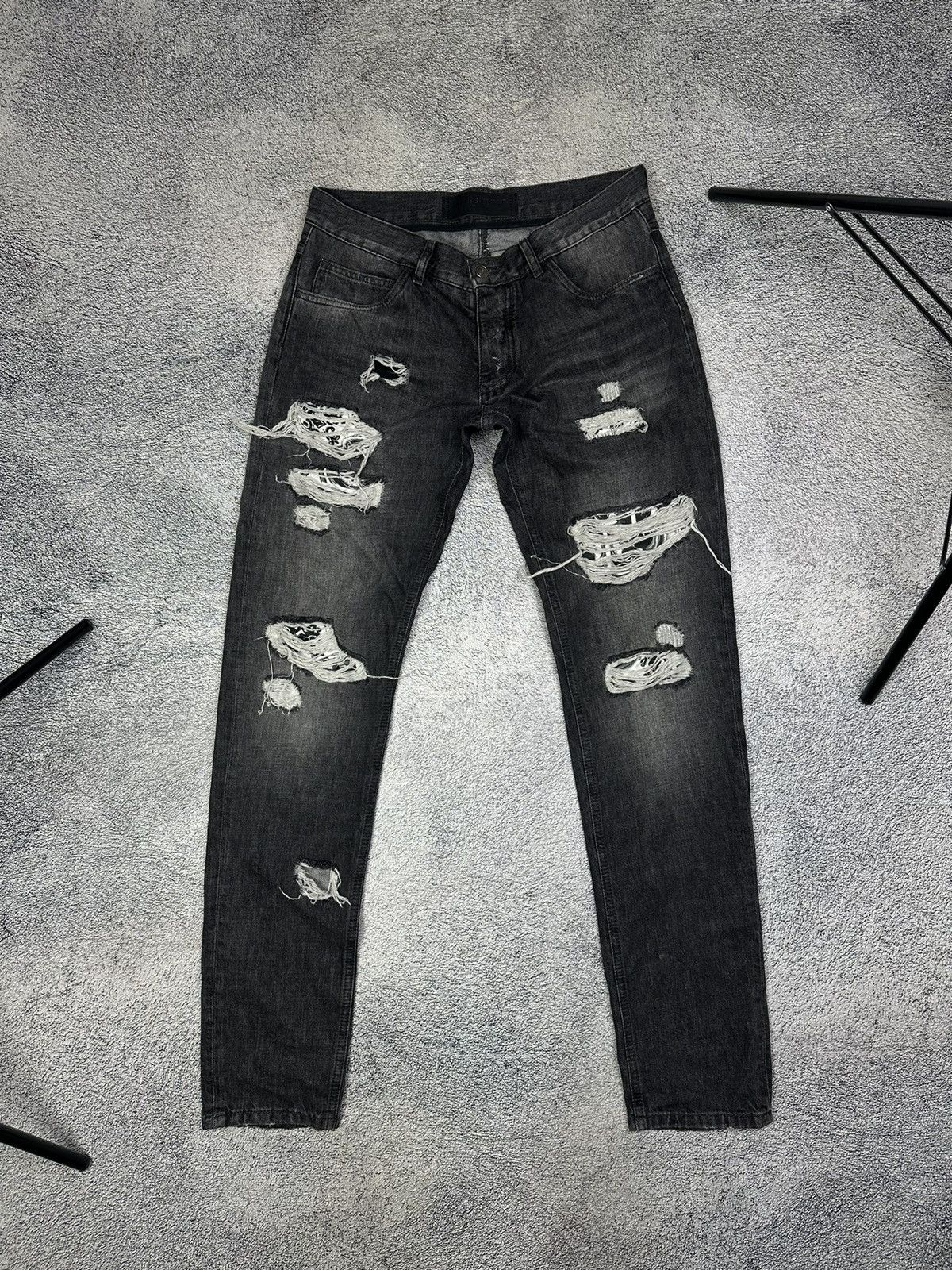 image of Dolce Gabbana Ripped Denim Jeans in Grey, Men's (Size 34)
