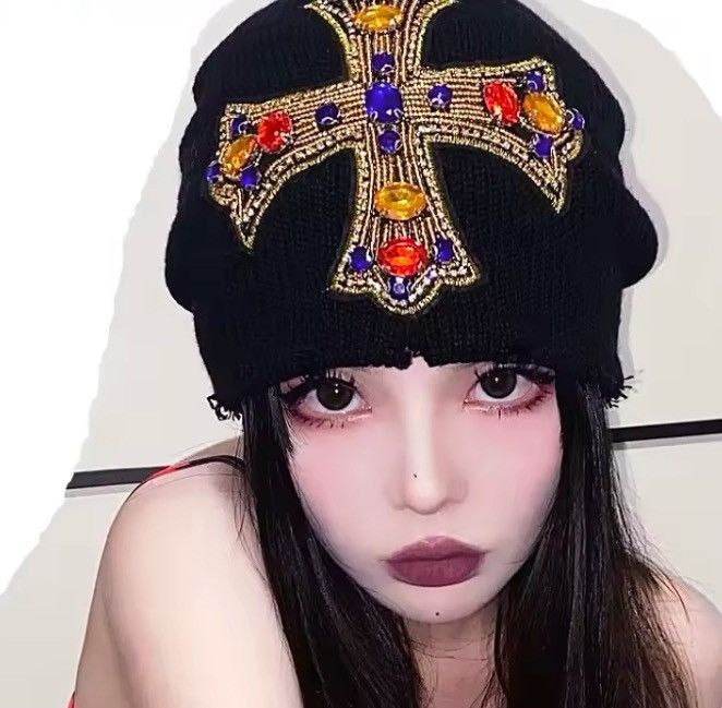 Japanese Brand huge rhinestone cross knitted beanie hat Size ONE SIZE - 2 Thumbnail