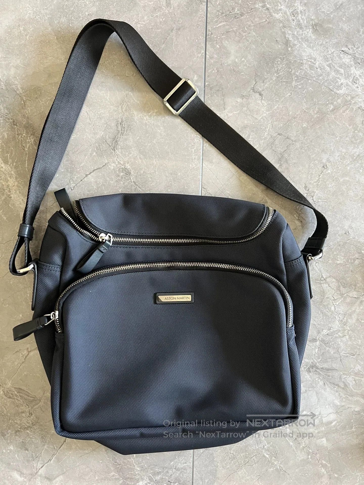 Japanese Brand Aston Martin Single Shoulder Bag. Size ONE SIZE - 1 Thumbnail