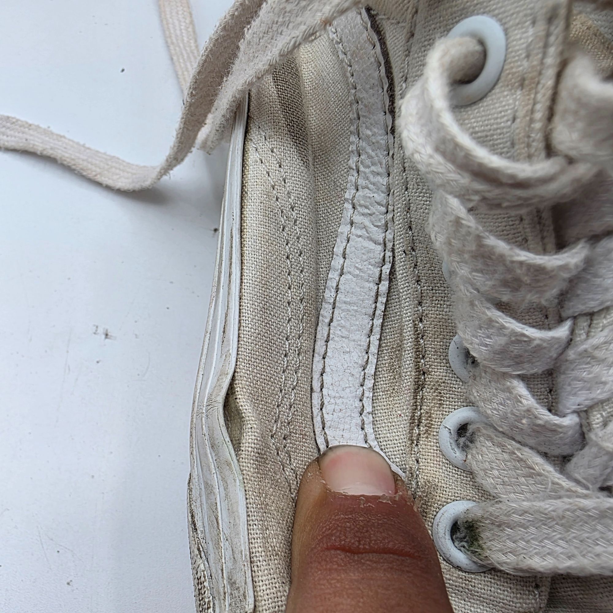 Vans Vans Old Skool Platform Womens Size 8.5 Triple White Athleti Size US 8.5 / IT 38.5 - 7 Thumbnail
