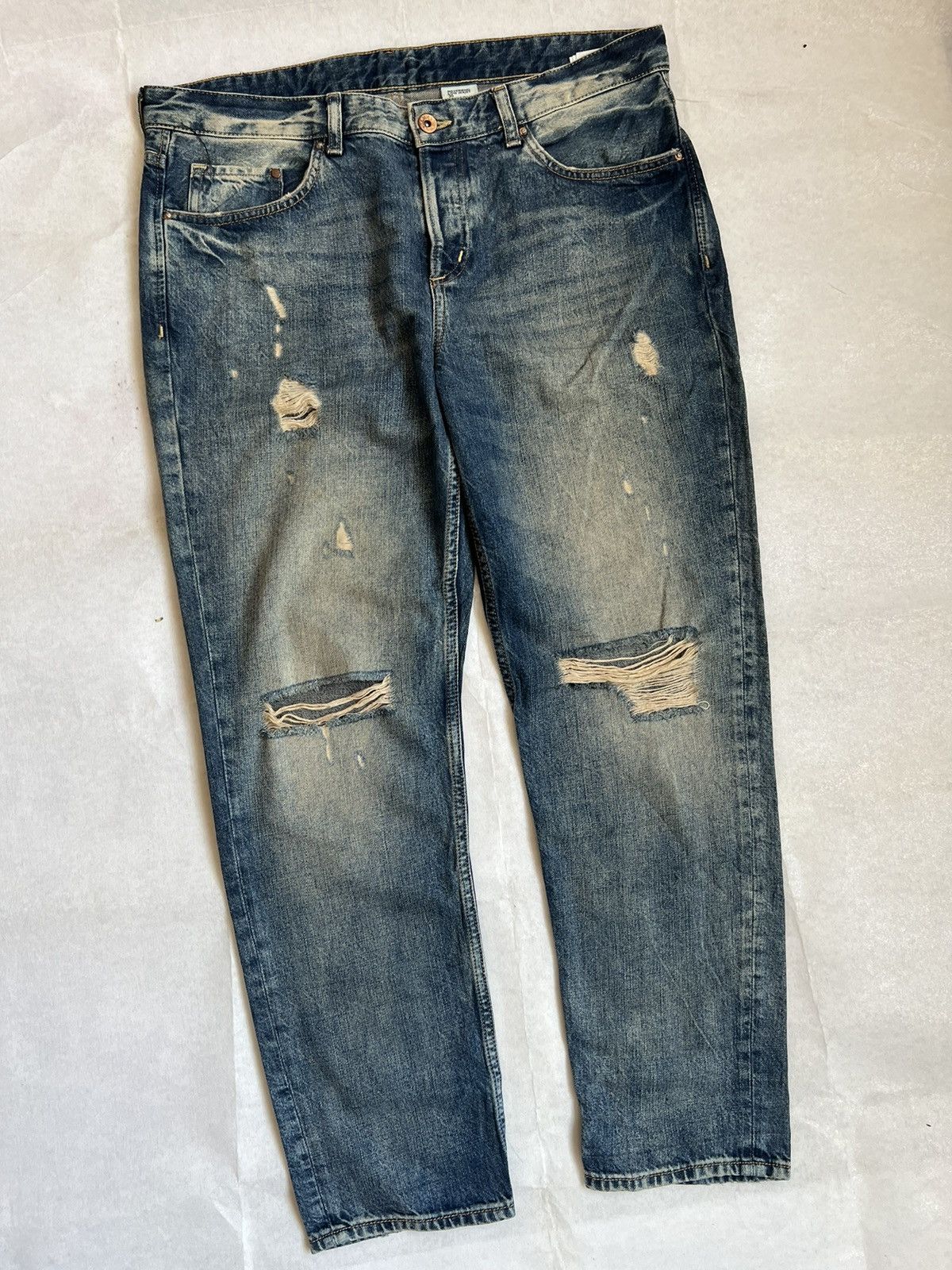 H&M &Denim H&M Skinny Boyfriend Fit Acid Wash Distressed Denim Size US 36 / EU 52 - 2 Thumbnail