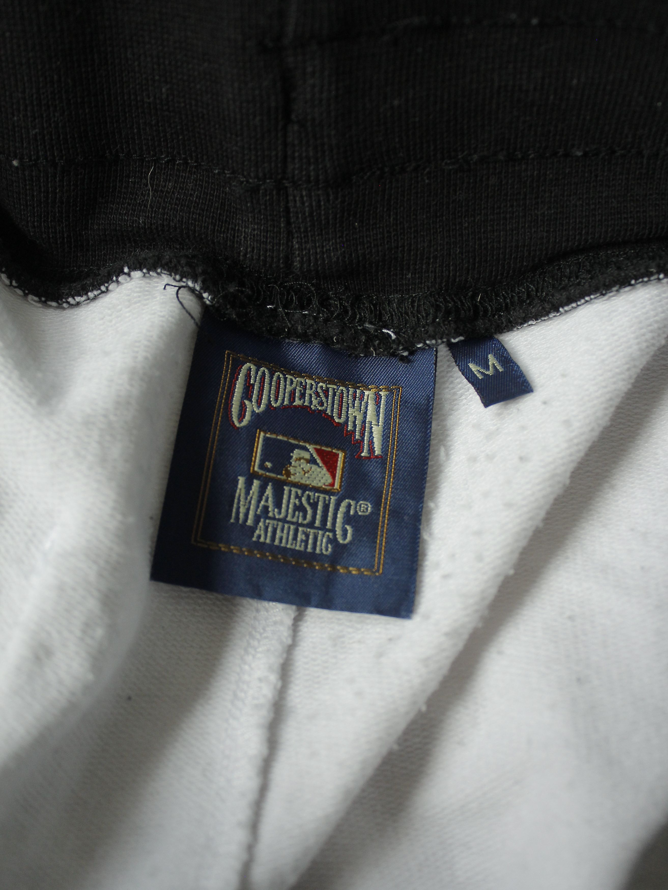 New York Yankees × Vintage Cooperstown majestic athletic shorts y2k drip 90s 00s Size US 32 / EU 48 - 8 Thumbnail