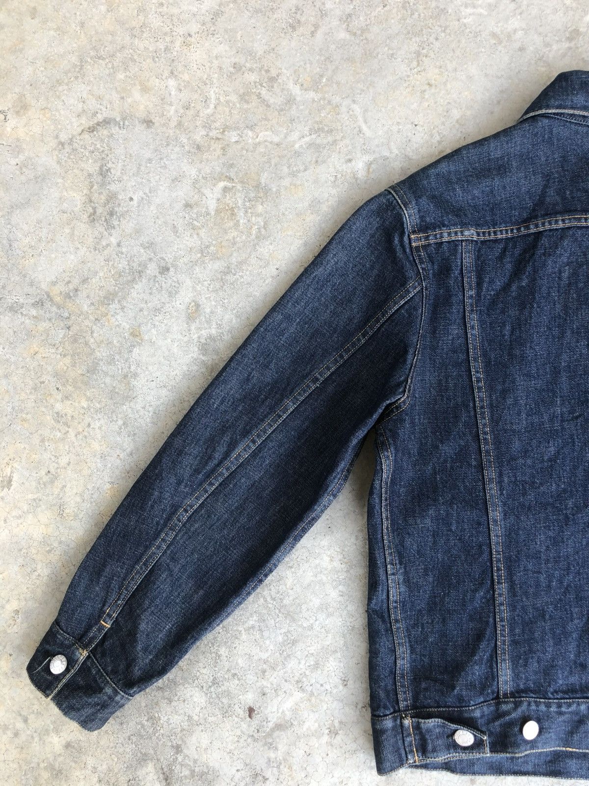 Helmut Lang Helmut Lang Denim Jacket Classic Denim Distressed Size US L / EU 52-54 / 3 - 11 Thumbnail