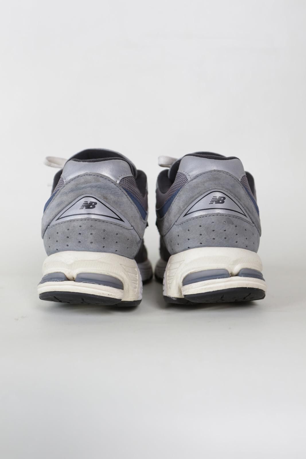 New Balance 2023' New Balance 2002R Storm Blue Low-Top Sneakers Size US 10 / EU 43 - 3 Thumbnail