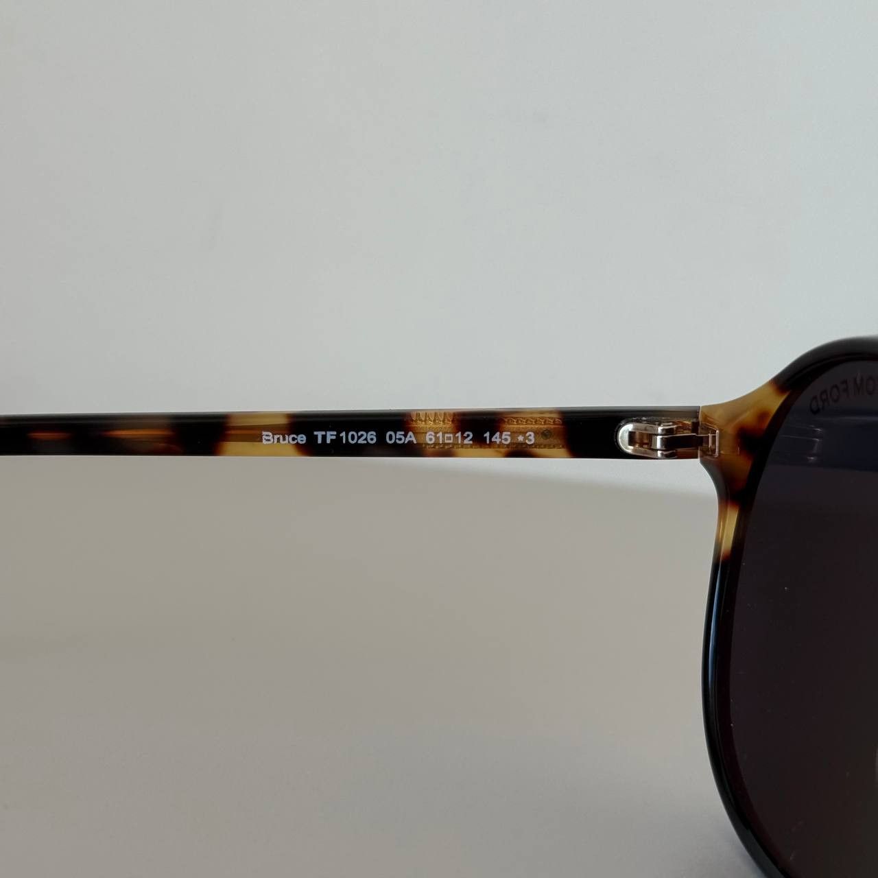 Tom Ford Tom Ford TF1026 05A Bruce Aviator Sunglasses Unisex Size ONE SIZE - 14 Thumbnail