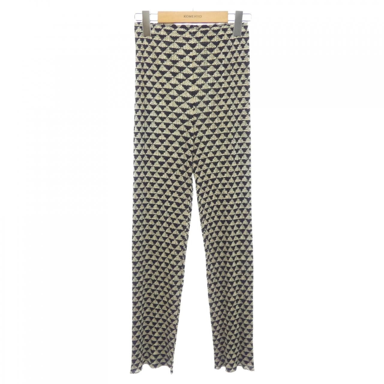 Other Other Pleats Please Pants Textile Pants PP82-JF543 DUTY FREE for USA Size ONE SIZE - 1 Thumbnail