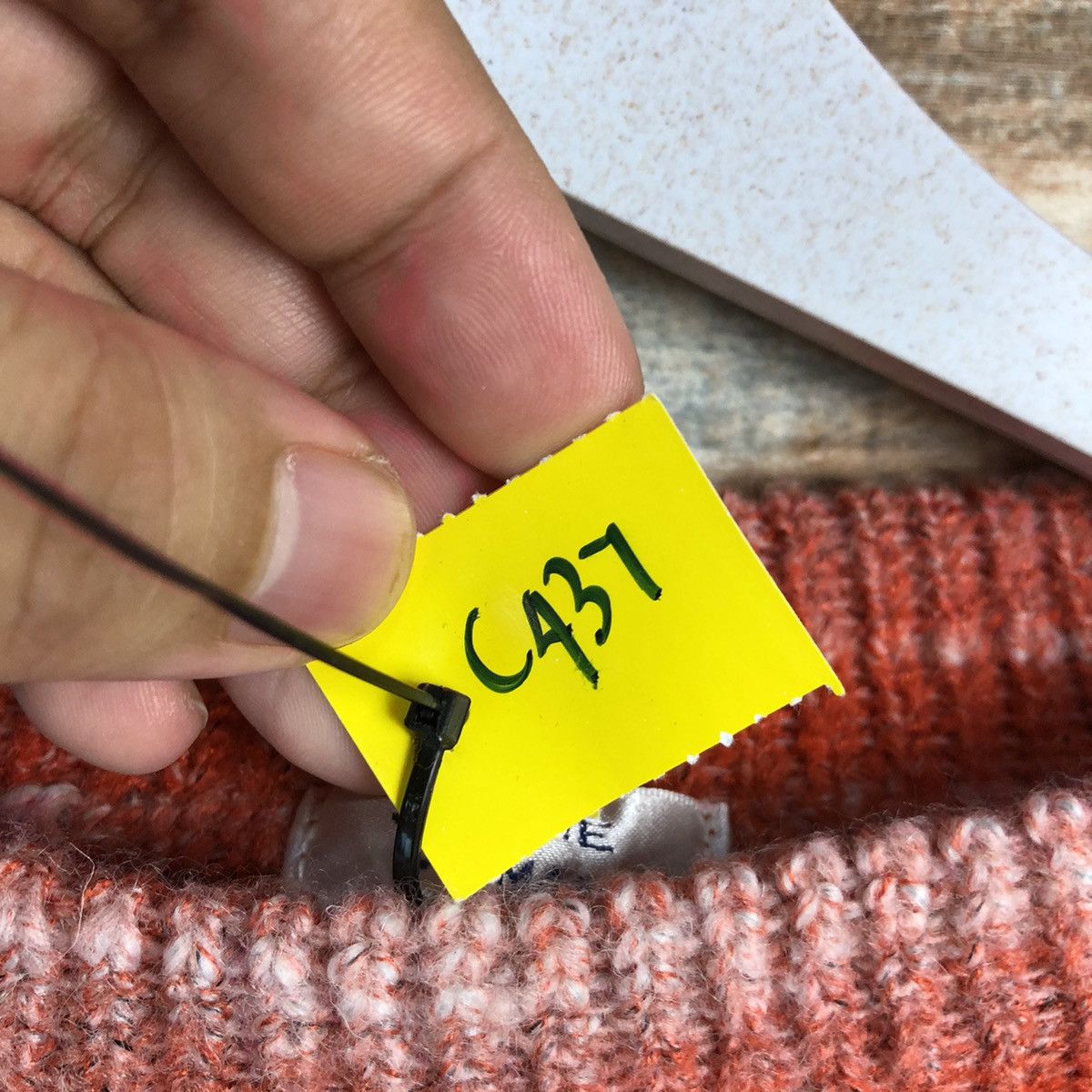 Japanese Brand DL Jeume Maman Orange Knitwear #C437 Size US M / EU 48-50 / 2 - 10 Thumbnail