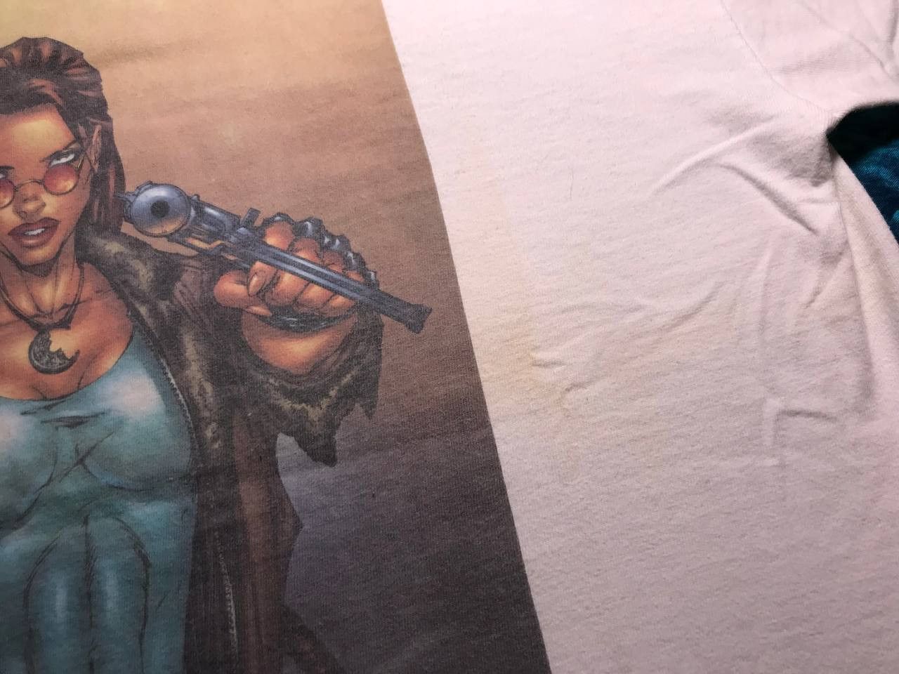 Vintage VINTAGE 97s TOMB RAIDER WITCHBLADE Shirts LARA CROFT COMICS Size US M / EU 48-50 / 2 - 5 Thumbnail