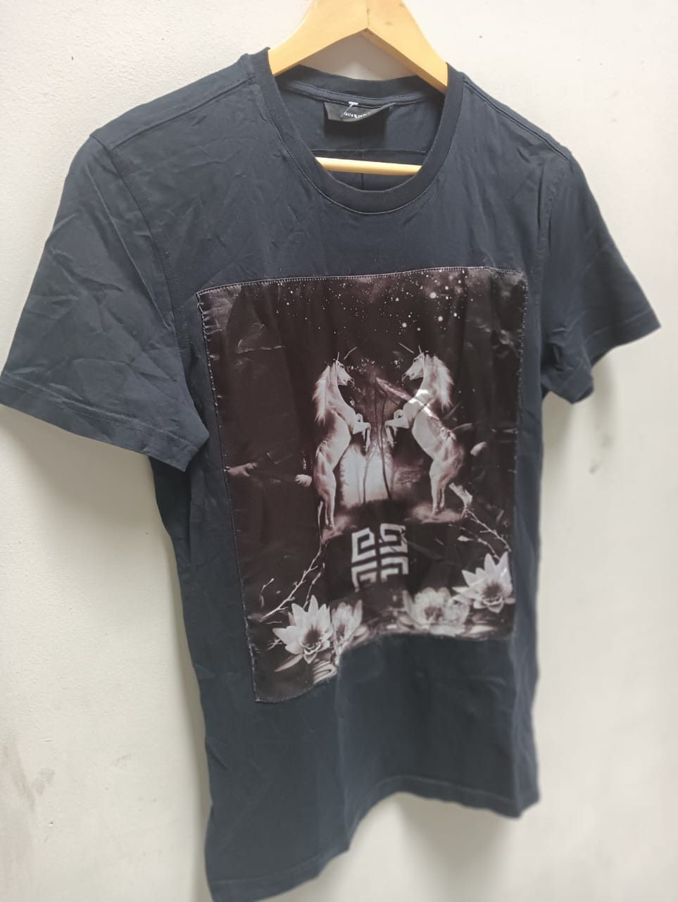 Vintage Givenchy Paris unicorn parody t-shirt Size US S / EU 44-46 / 1 - 2 Thumbnail