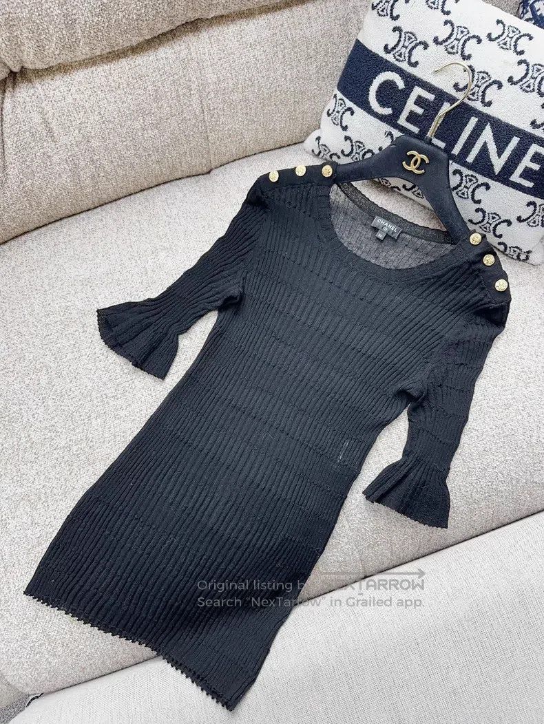 Chanel Chanel Black thin gold coin button wool knitted short slee Size XS / US 0-2 / IT 36-38 - 2 Thumbnail
