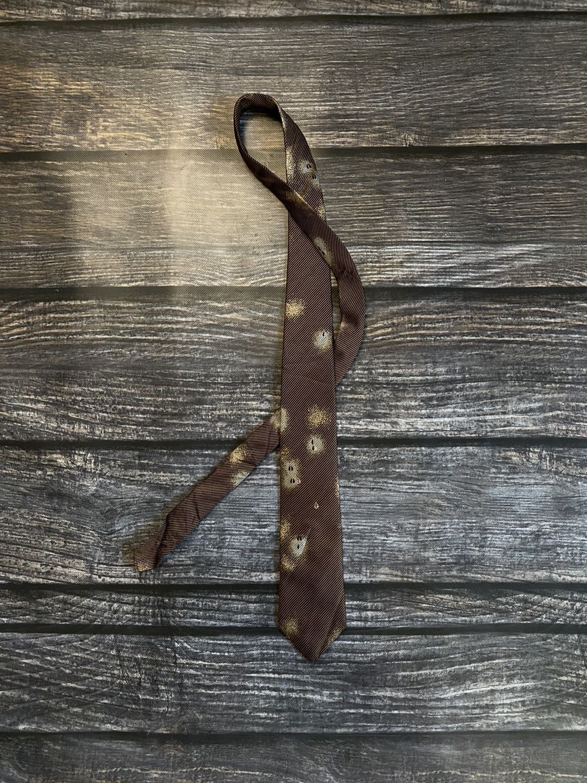 Dior maroon cheapest scroll print silk tie