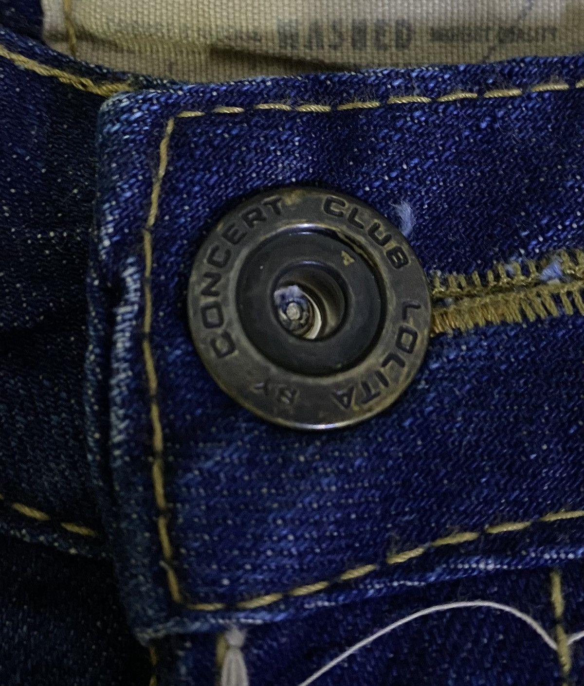 If Six Was Nine Vintage Yoshitomo Nara Lolita Distressed Denim Size US 32 / EU 48 - 12 Thumbnail