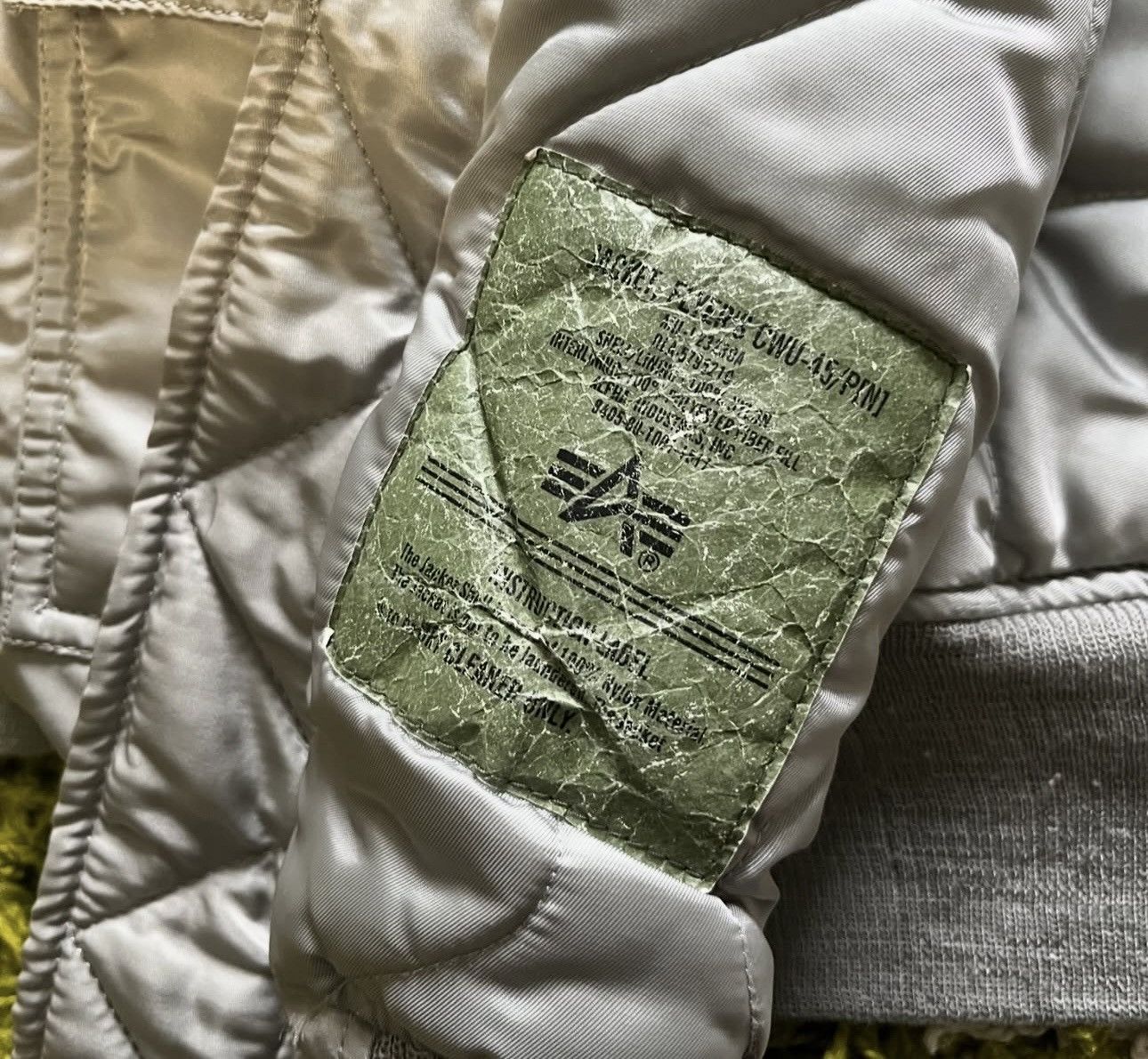 Alpha Industries Alpha Industries MA-1 Bomber Jacket Silver XL Vintage USA Size US XL / EU 56 / 4 - 9 Thumbnail