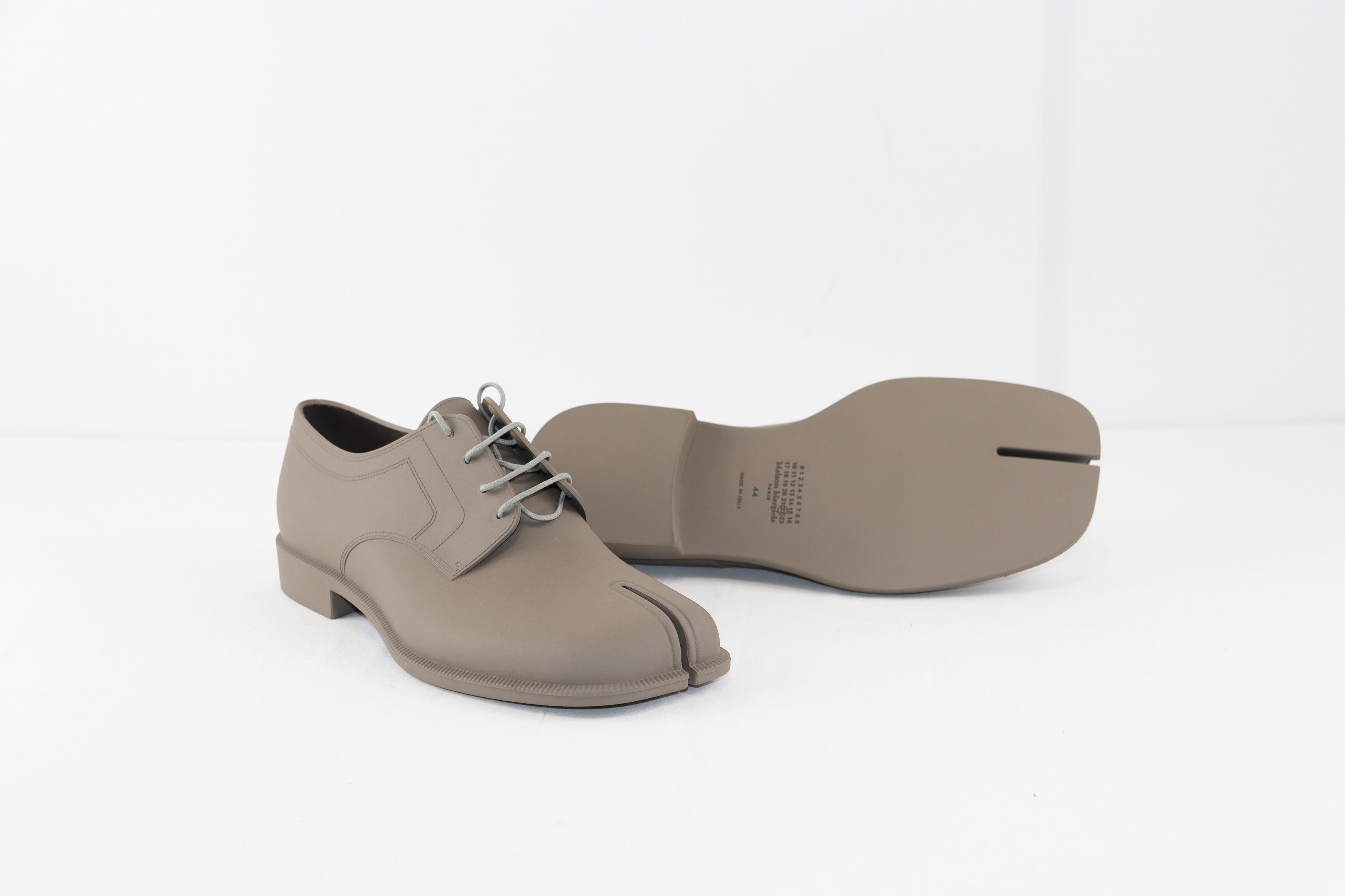 Maison Margiela o1rshd1 Tabi Derby Shoes in Grey Size US 8 / EU 41 - 9 Thumbnail