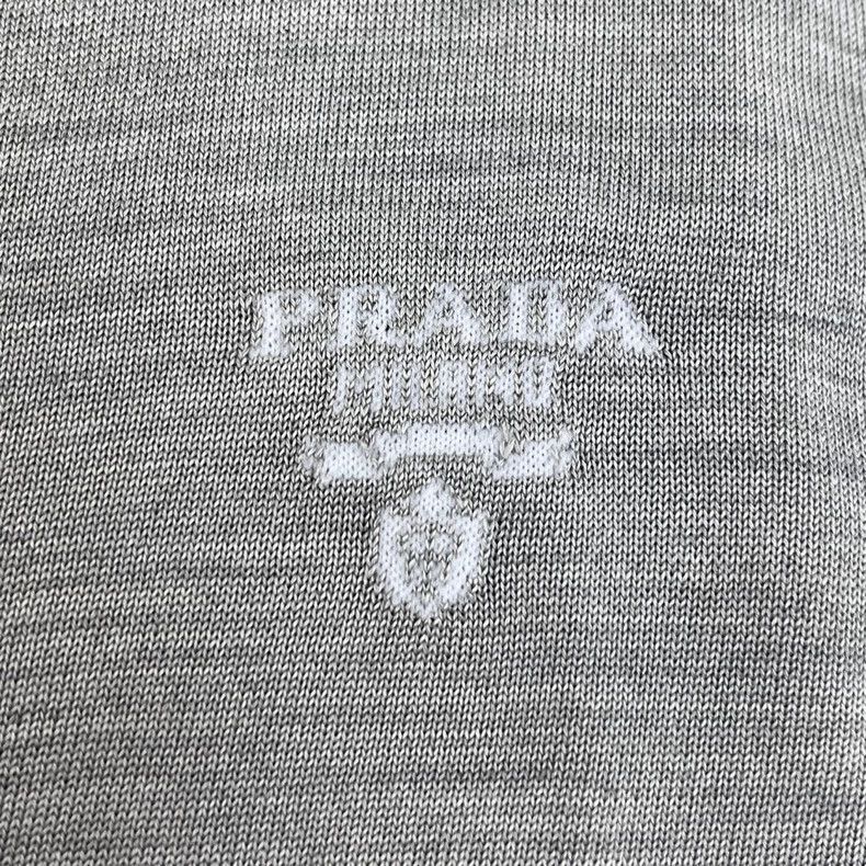 Prada Prada Size 36 Light gray classic logo mulberry silk knitte Size US XS / EU 42 / 0 - 8 Thumbnail