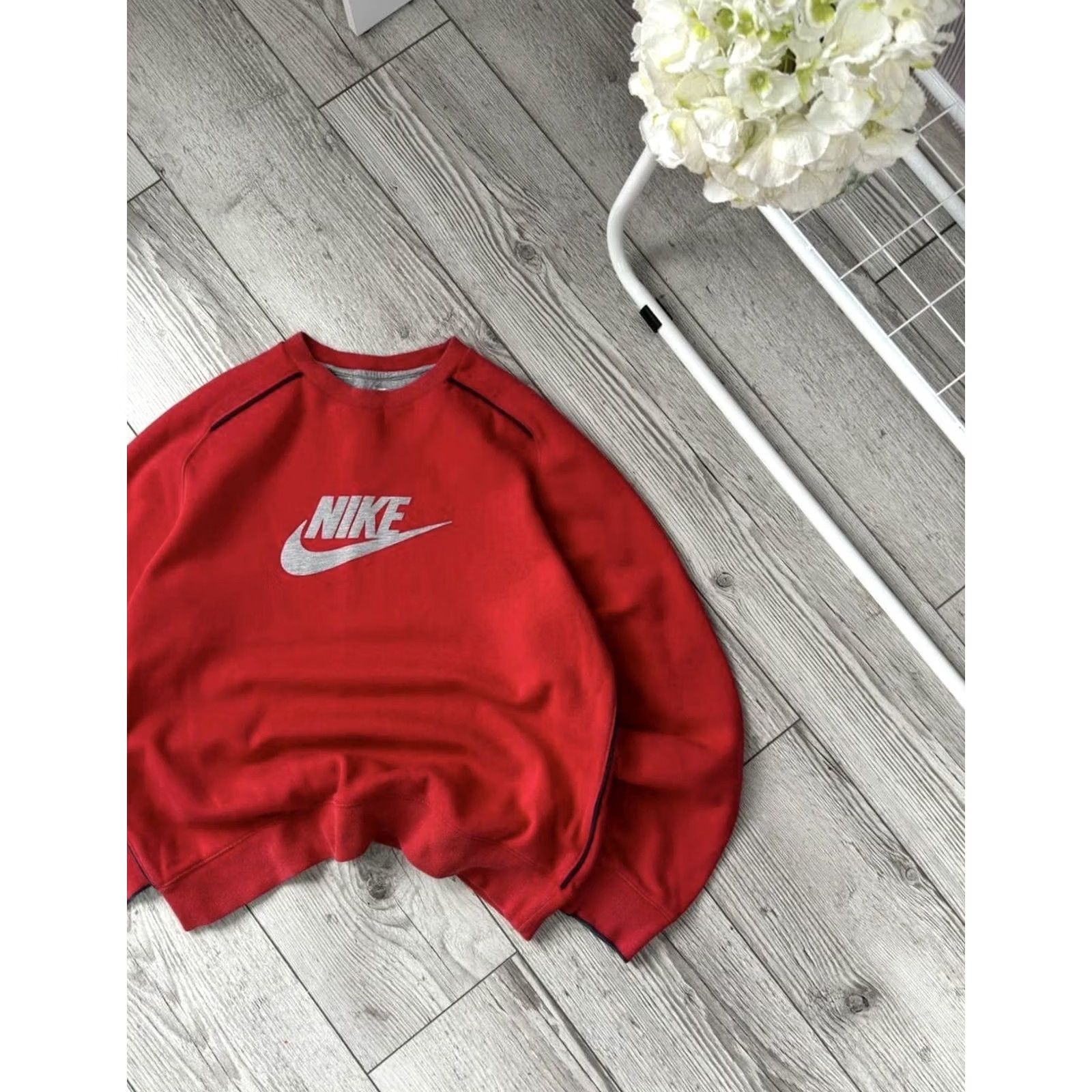 Nike VINTAGE Nike Big Logo Red Sweatshirt Mens M Sweatshirt Logo 90s Retro Sports Pullover Red Nike Shirt Size US M / EU 48-50 / 2 - 2 Thumbnail