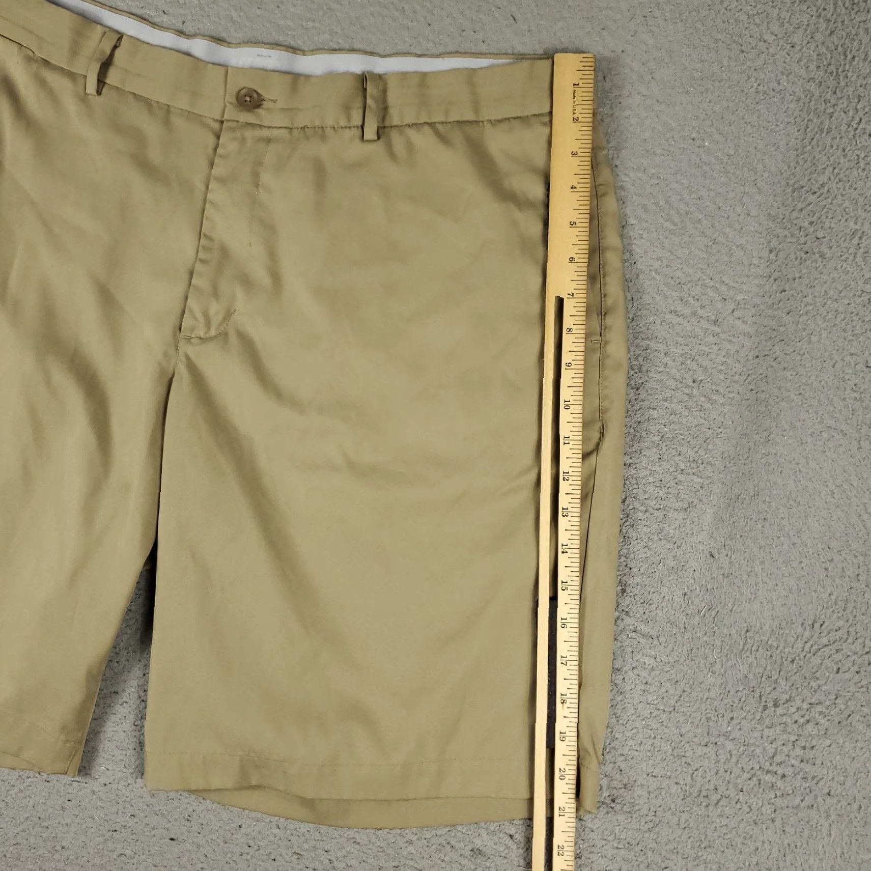 Nike Nike Shorts Mens 40 Beige Swoosh Golf Dri Fit Casual Flat Front Chino Size US 40 / EU 56 - 5 Thumbnail