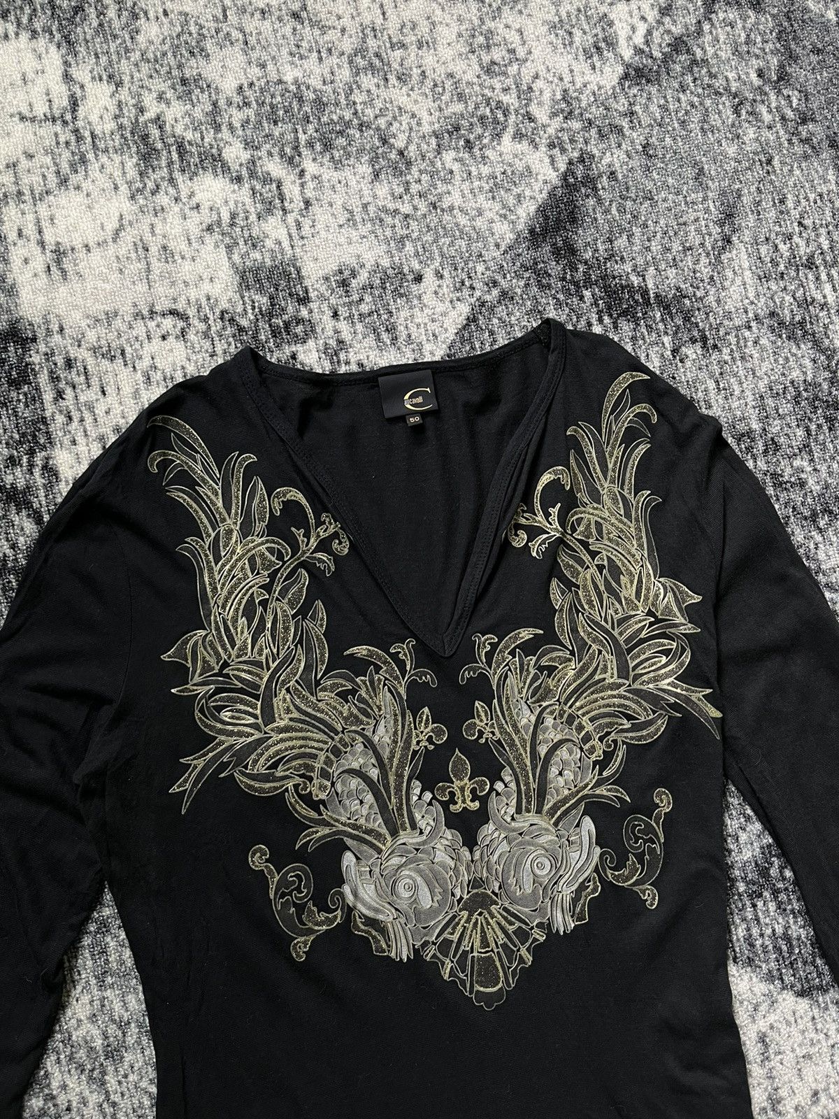 Just Cavalli Vintage Just Cavalli Long Sleeve Y2K Art Gallery V-neck Size XL / US 12-14 / IT 48-50 - 2 Thumbnail