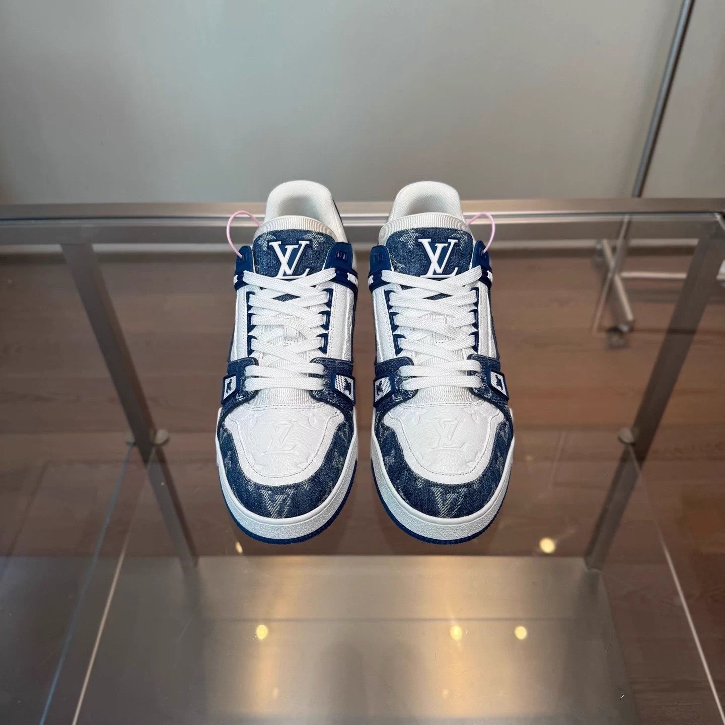 Louis Vuitton LV 24 Trainer white blue denim UK7 41 99 Size US 7.5 / EU 40-41 - 2 Thumbnail