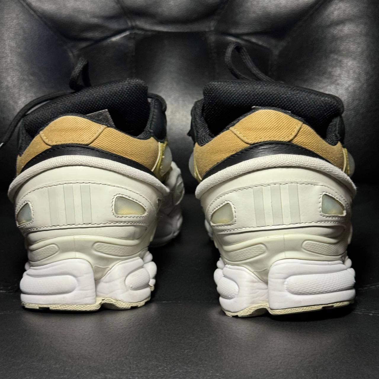 Adidas × Raf Simons 8,5us Adidas Raf Simons Ozweego Cream White khaki Size US 8.5 / EU 41-42 - 2 Thumbnail