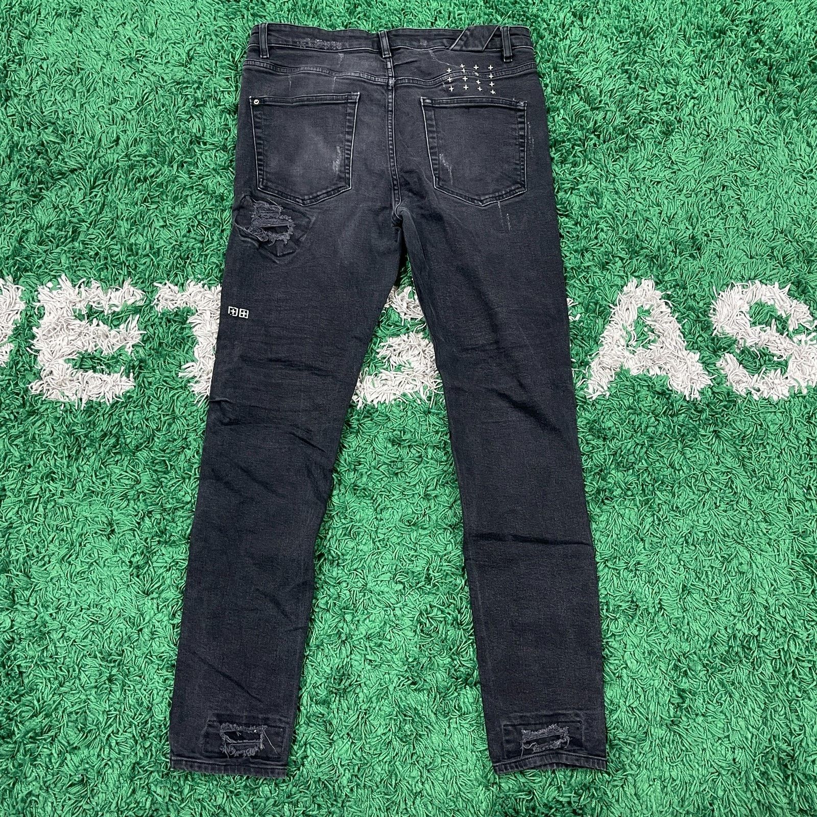 Ksubi Ksubi chitch boneyard black Distressed Skinny Jeans size 34 Size US 34 / EU 50 - 4 Thumbnail
