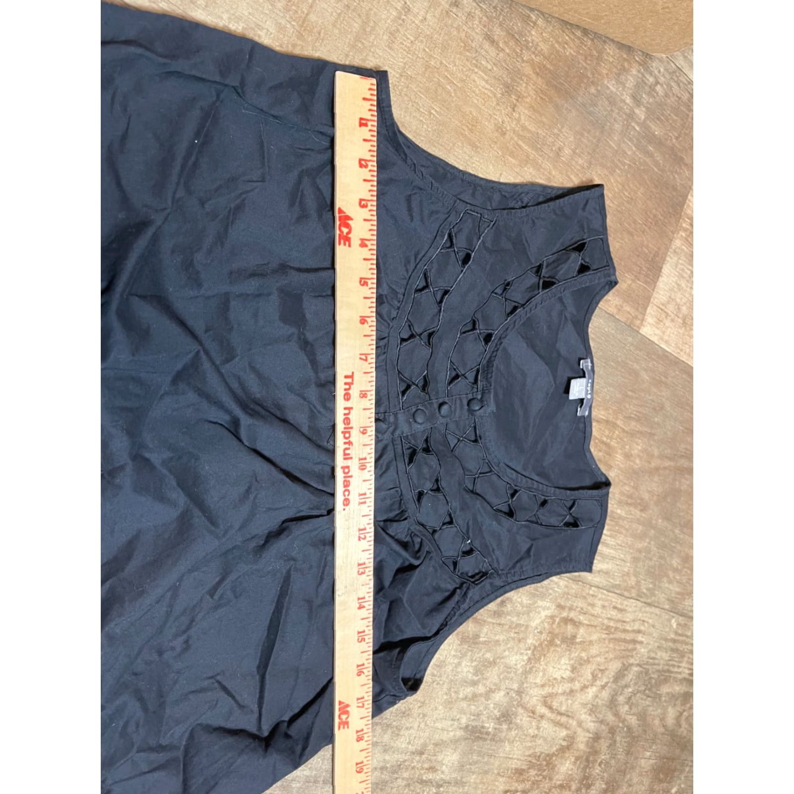 Apt. 9 APT. 9 Large Women's Black Sleeveless Blouse User: APT. 9 Large Women's Black Sleeveless Blouse Size L / US 10 / IT 46 - 3 Thumbnail