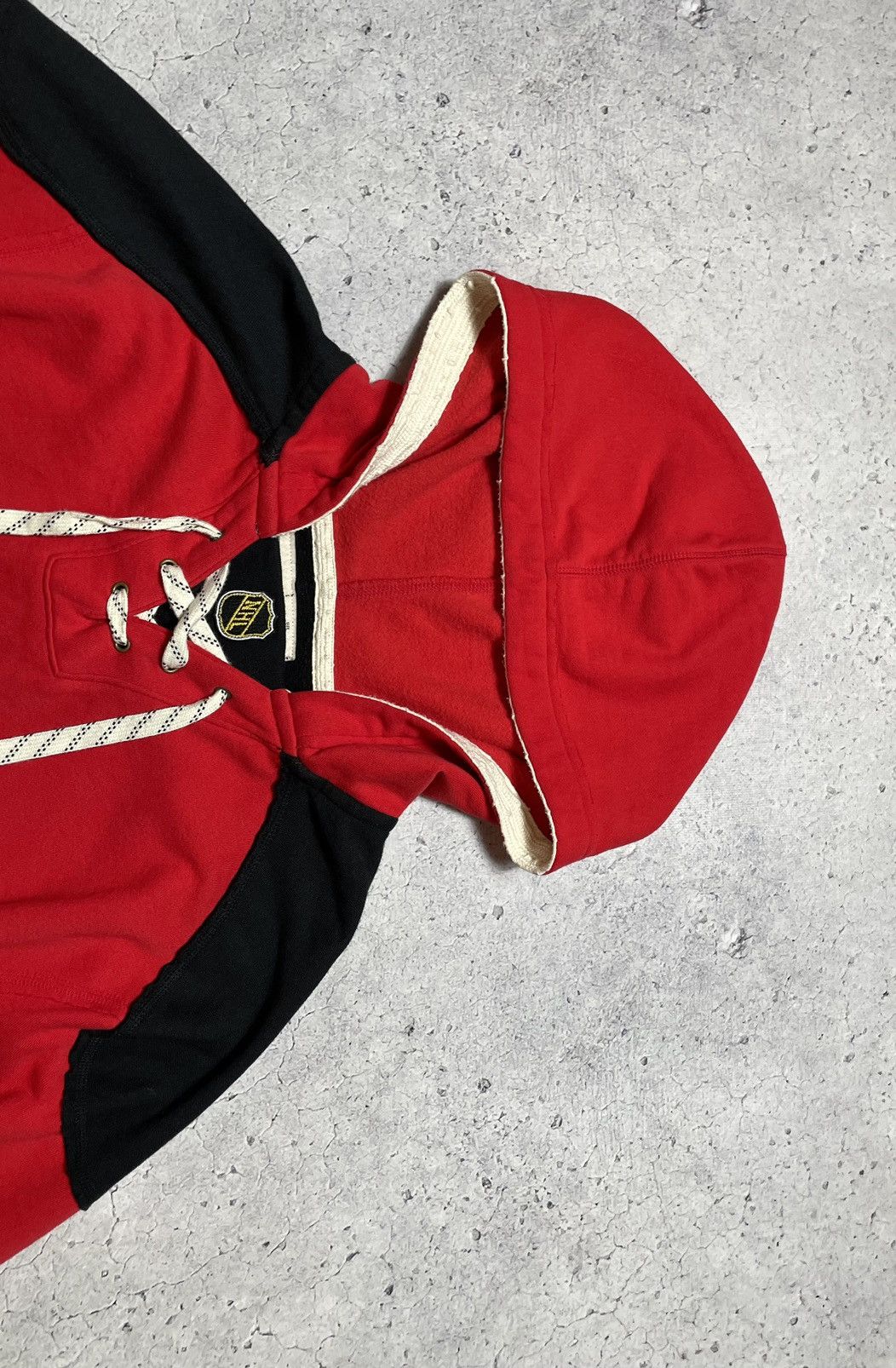 Ccm × NHL Vintage Chicago Blackhawks Hockey Jersey NHL Hoodie Big Logo Size US M / EU 48-50 / 2 - 6 Thumbnail