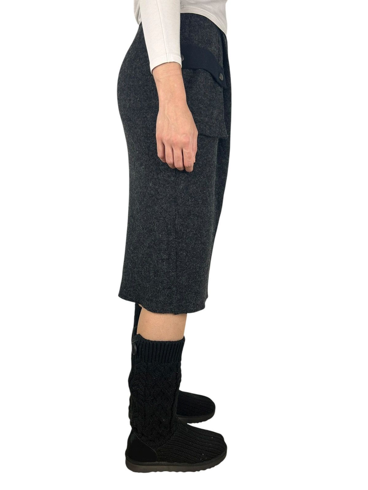 Japanese Brand Johnbull Cargo Pocket Raw Edged Wool Skirts (26x27) Size 26" / US 2 / IT 38 - 5 Thumbnail