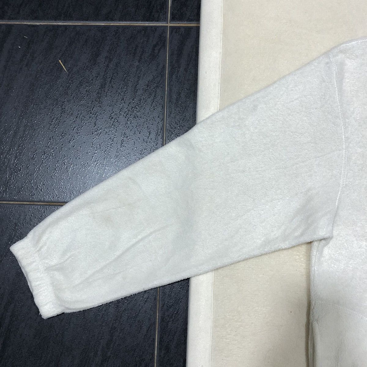 Japanese Brand × Uniqlo Japanese Brand UNIQLO Fleece Half Zipper Sweatshirt Size US L / EU 52-54 / 3 - 4 Thumbnail