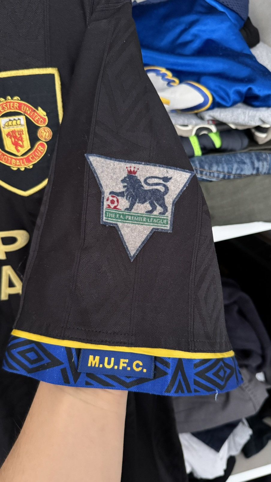 Vintage Manchester United Cantona 7 rare jersey Size US XL / EU 56 / 4 - 5 Thumbnail