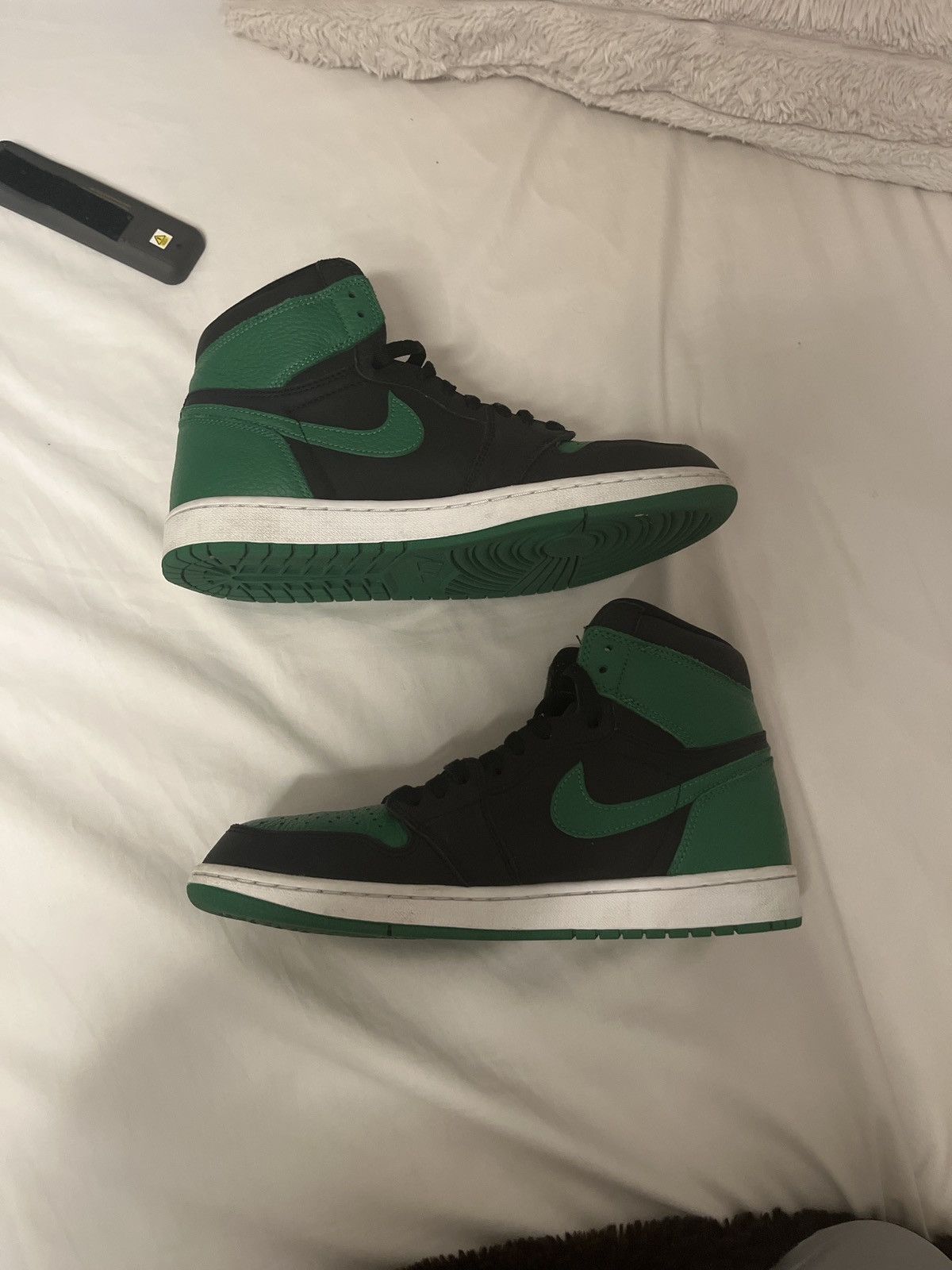 Jordan Brand JORDAN 1 PINE GREEN MENS Size US 10 / EU 43 - 11 Thumbnail