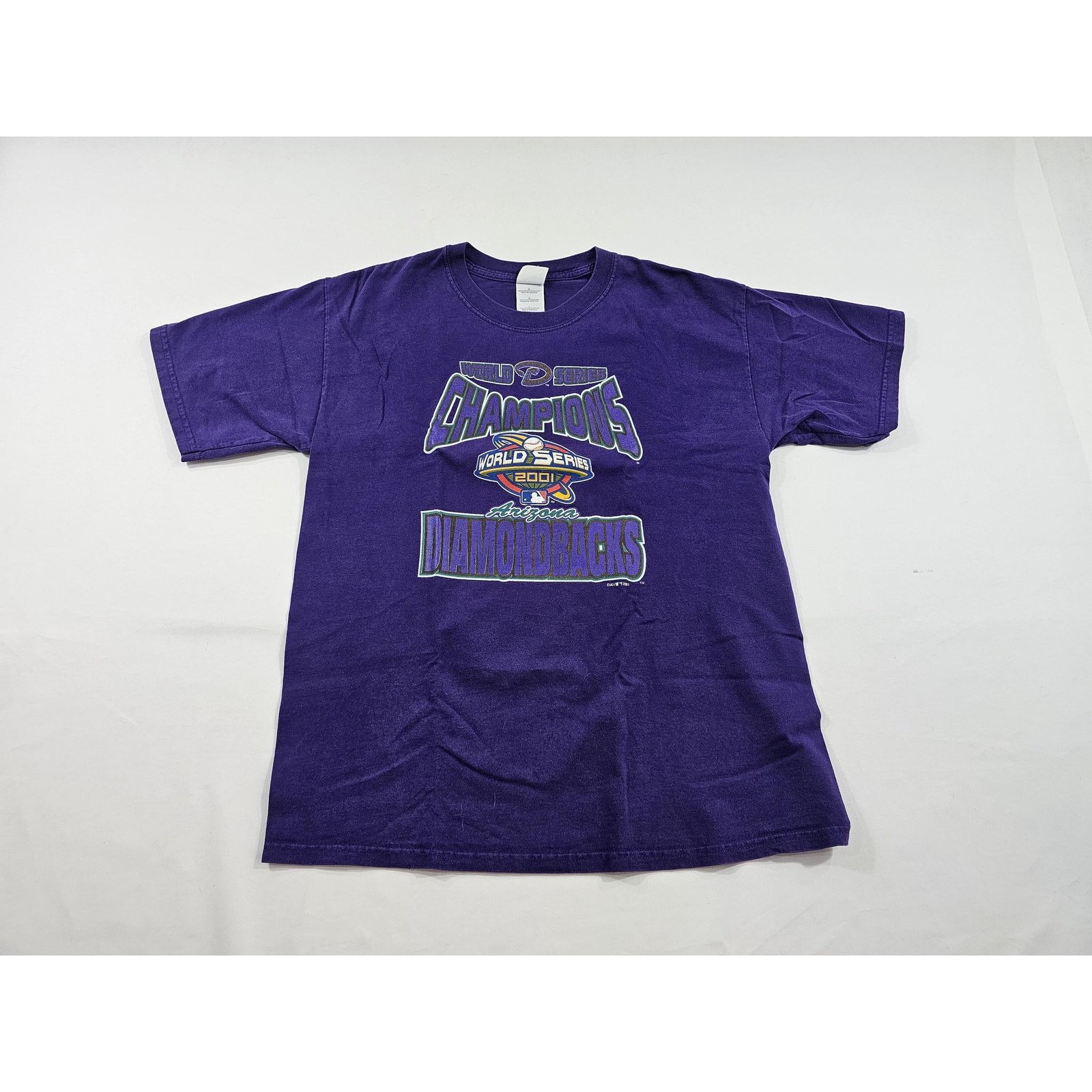 Gildan Arizona Diamondbacks Champions 2001 T-Shirt Purple Sz L Size US L / EU 52-54 / 3 - 1 Thumbnail