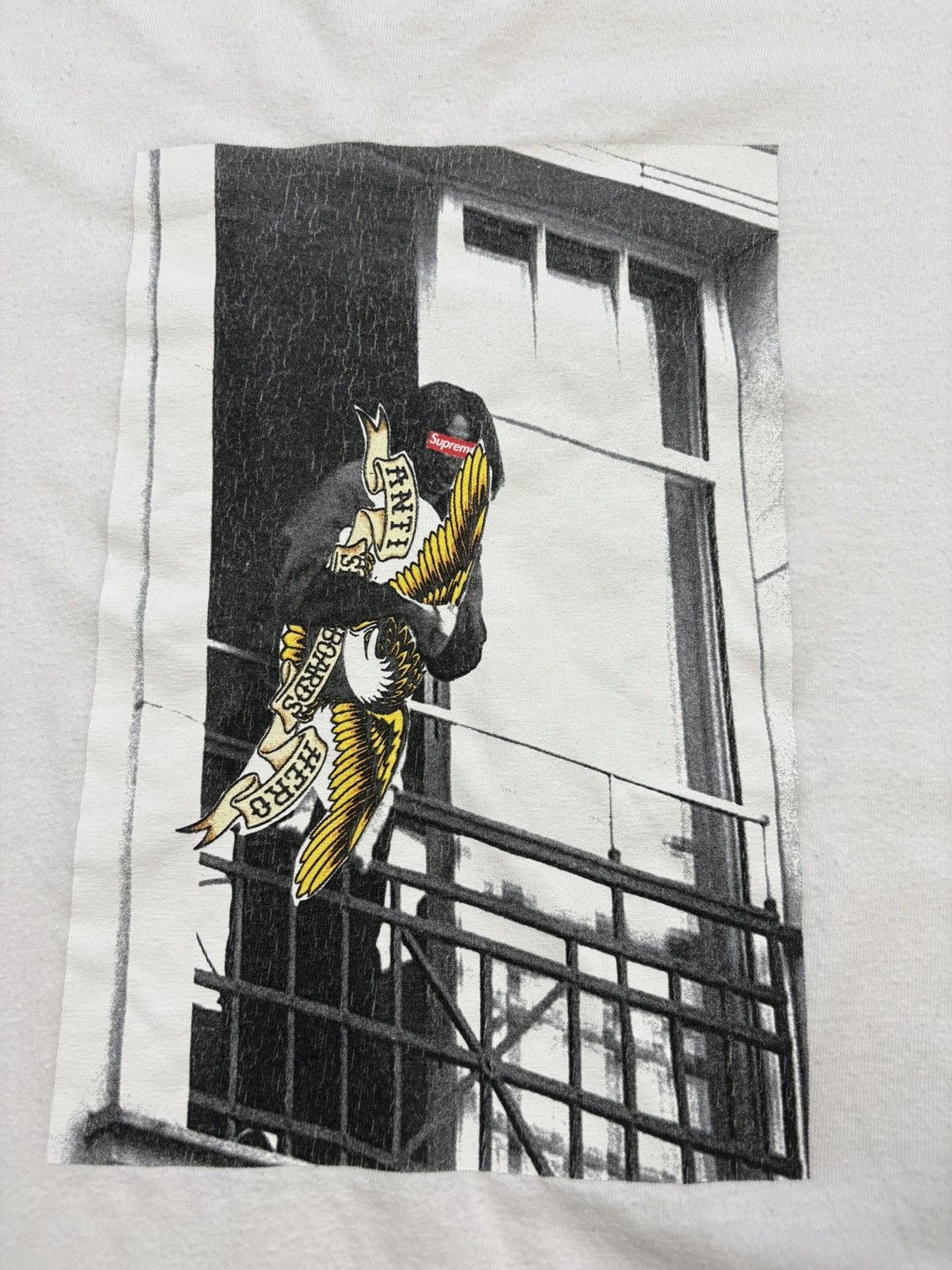 Antihero × Supreme Supreme x Antihero Atmosphere Urine Tee White 2000s M Skate Size US M / EU 48-50 / 2 - 7 Thumbnail