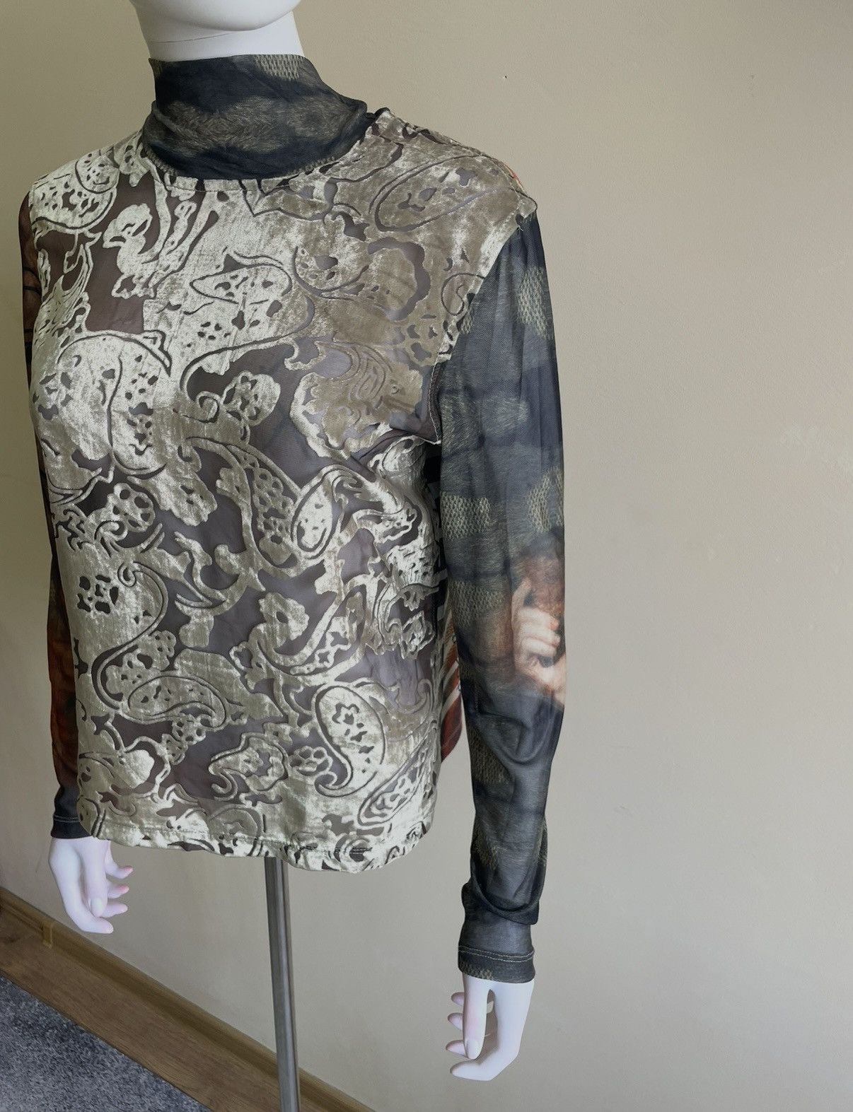 Desigual Desigual Mesh Top Long Sleeve Mock Neck Floral Script Size L / US 10 / IT 46 - 3 Thumbnail