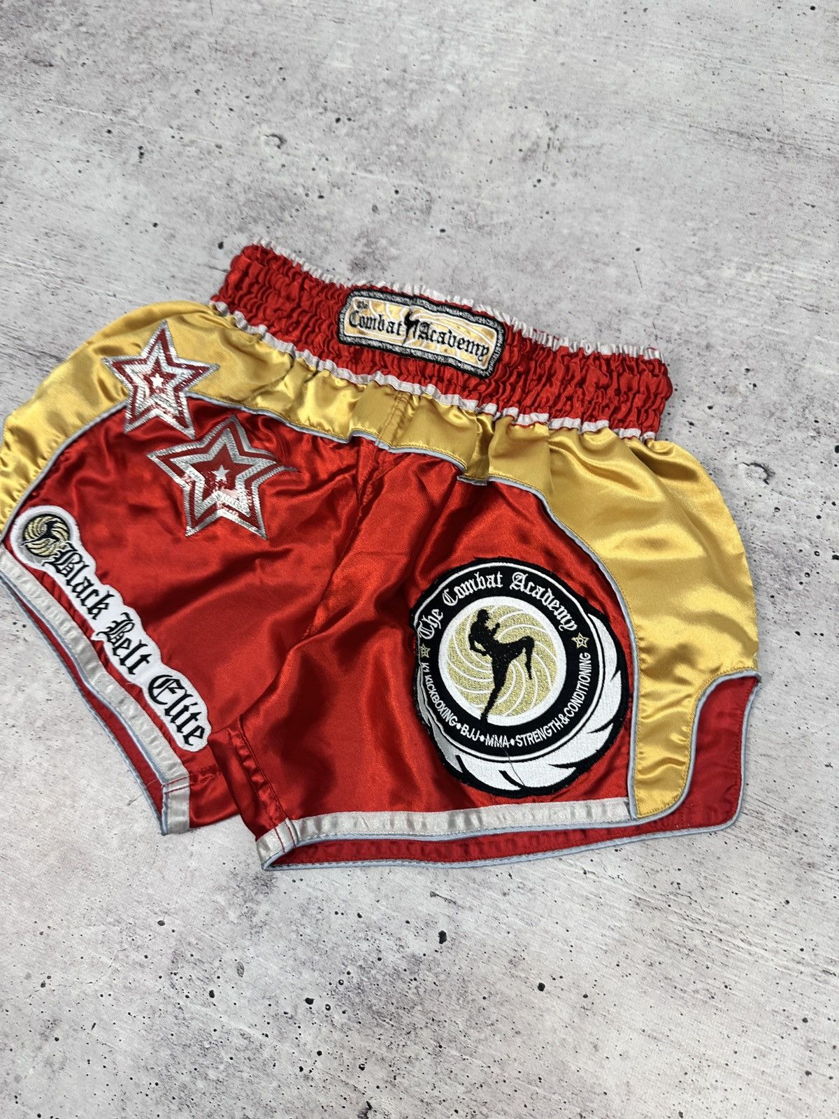 Other Combat Academy Muay Thai Boxing Shorts Satin Red/Gold Stars Size US 32 / EU 48 - 3 Thumbnail
