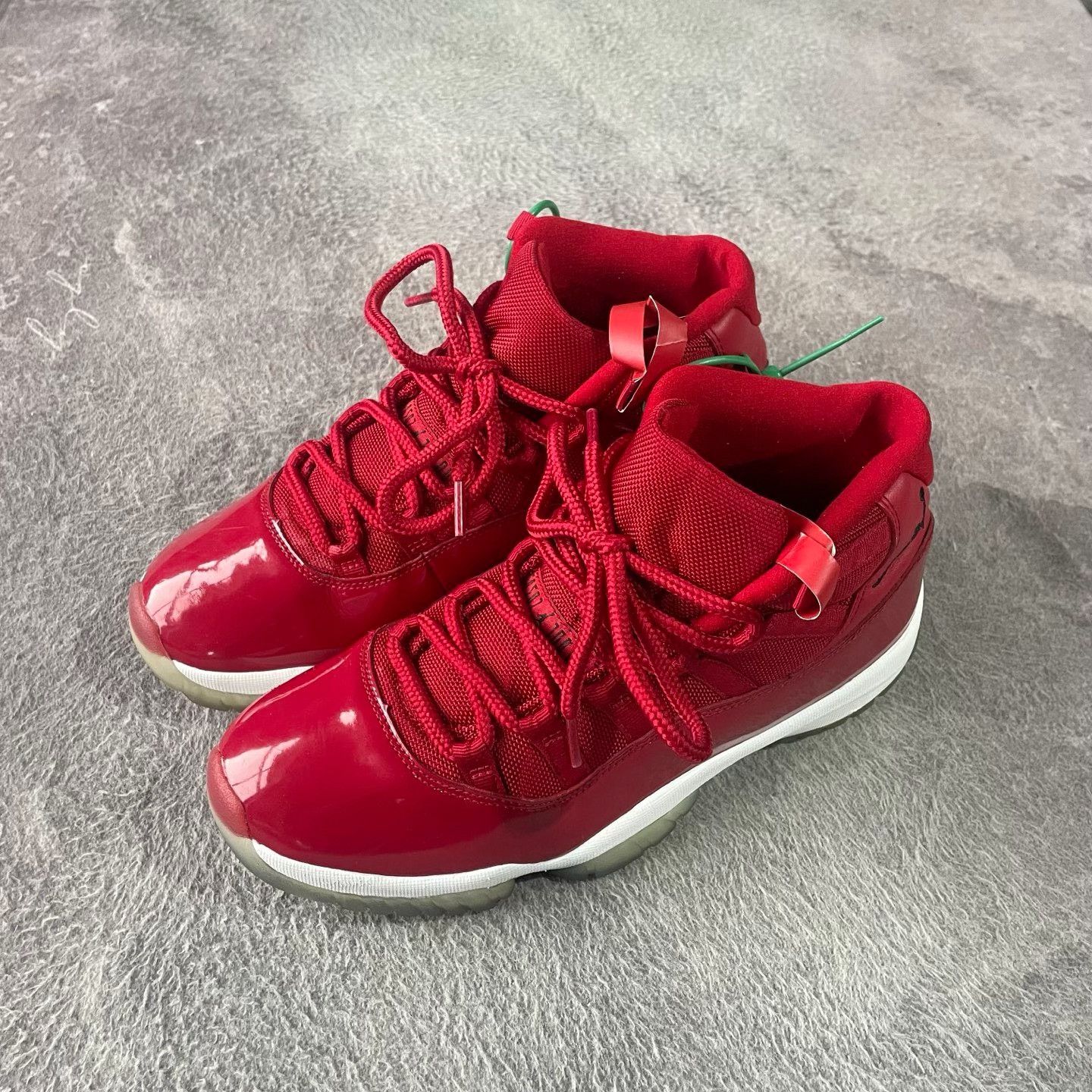 Nike Nike Red Lowtop Sneakers 42.5 Men Size US 9.5 / EU 42-43 - 1 Thumbnail