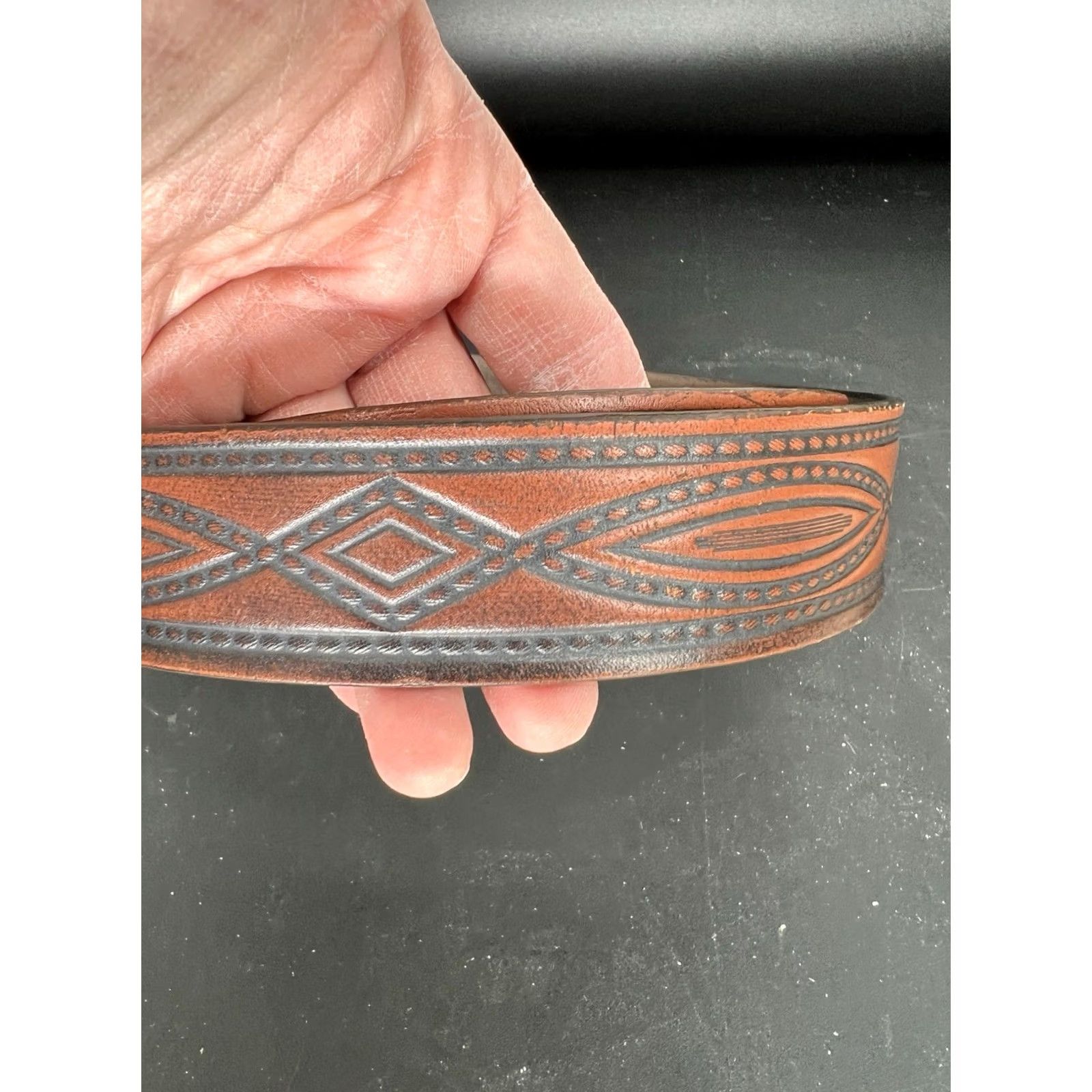 Wrangler VINTAGE Wrangler Western Belt Brown Leather Embossed Buckle Adjustable Men One Size Brown Leather Western Belt Mens Size ONE SIZE - 3 Thumbnail