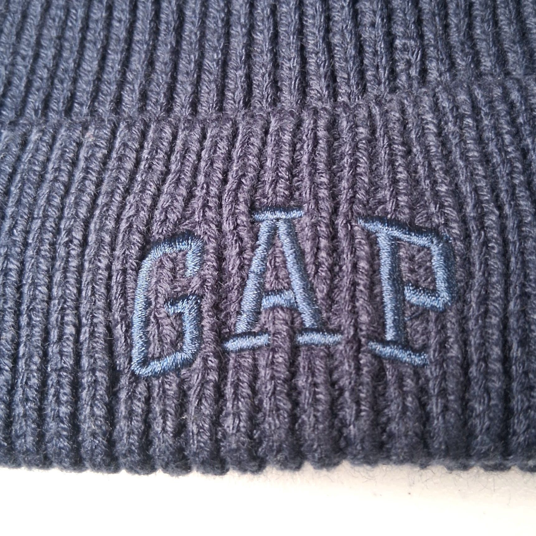 Gap GAP Beanie Hat Unisex Adults One Size Navy Blue Knit Acrylic Ribbed Stretch Embroidered Logo Classic GAP Hat Beanie Fall Winter Size ONE SIZE - 2 Thumbnail