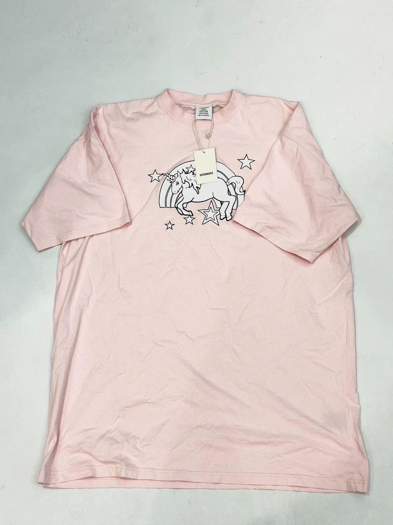 Vetements Vetements Super Classic Pink Pony Runway T-Shirt Size US L / EU 52-54 / 3 - 1 Thumbnail