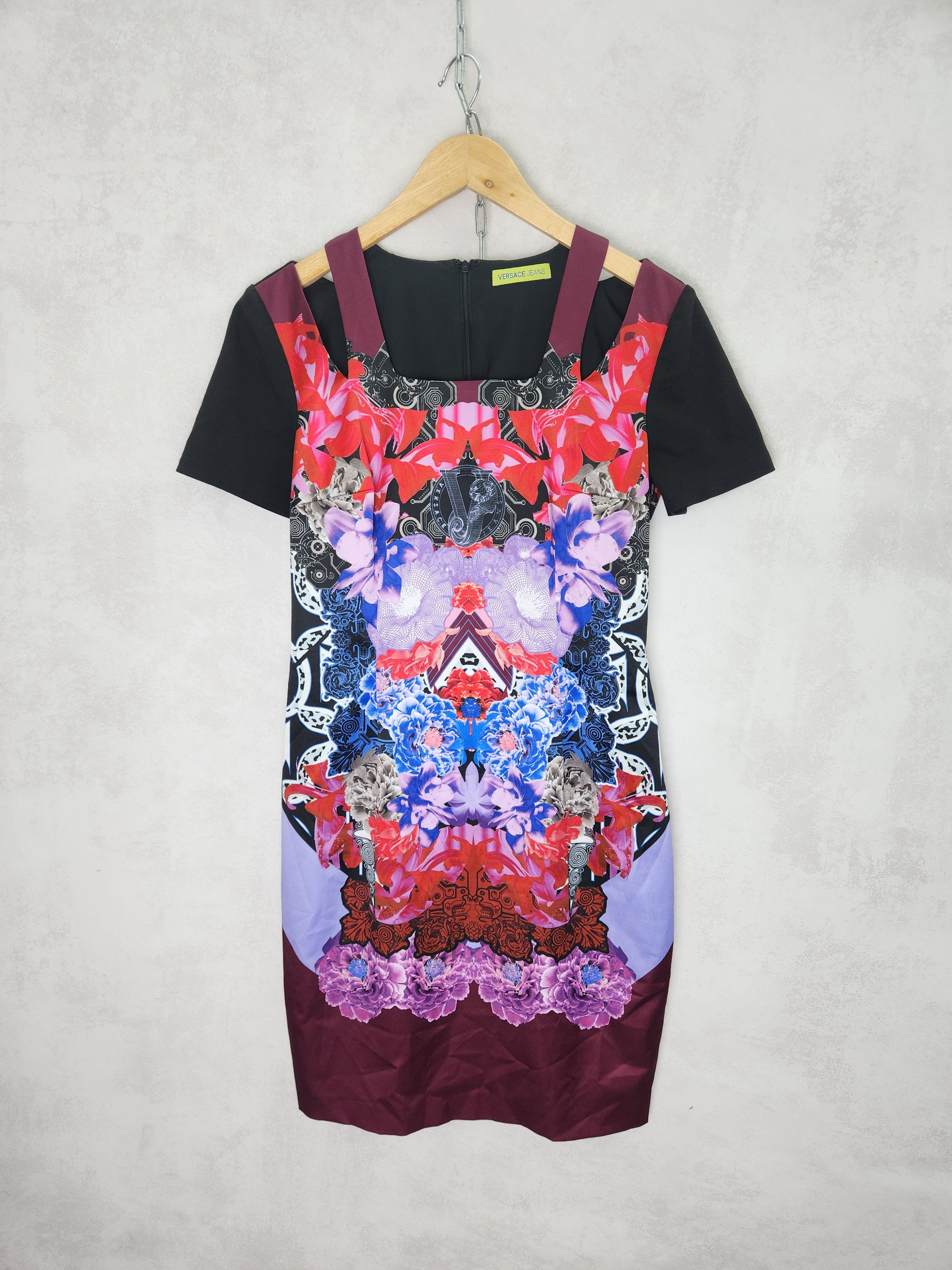Versace Versace jeans colorfull floral A-line dress Size M / US 6-8 / IT 42-44 - 1 Thumbnail