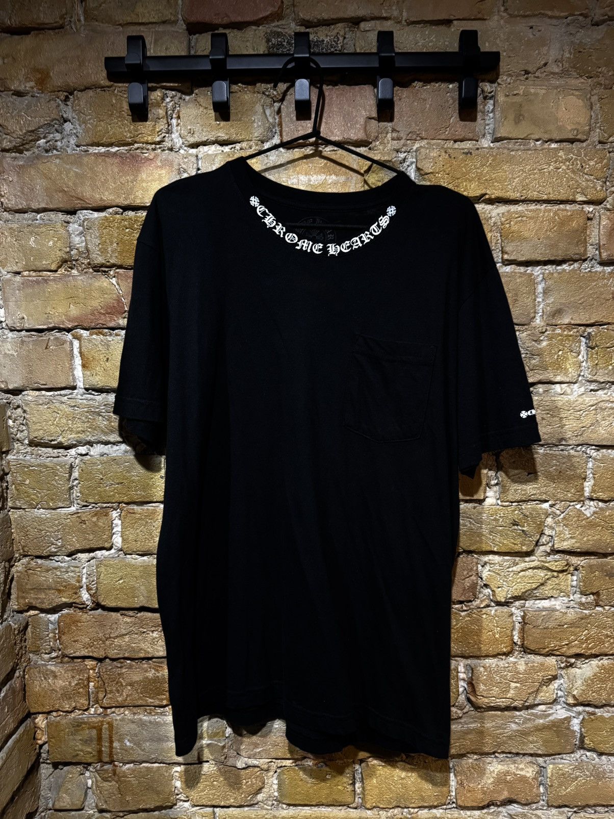 chrome hearts neck logo t shirt