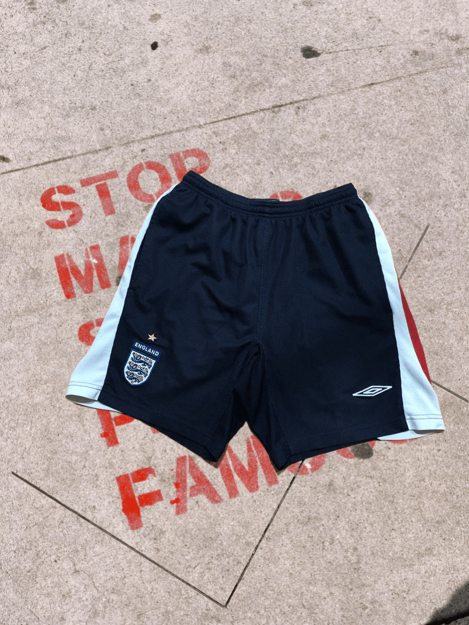Umbro Vintage Umbro baggy shorts Size US 32 / EU 48 - 1 Thumbnail