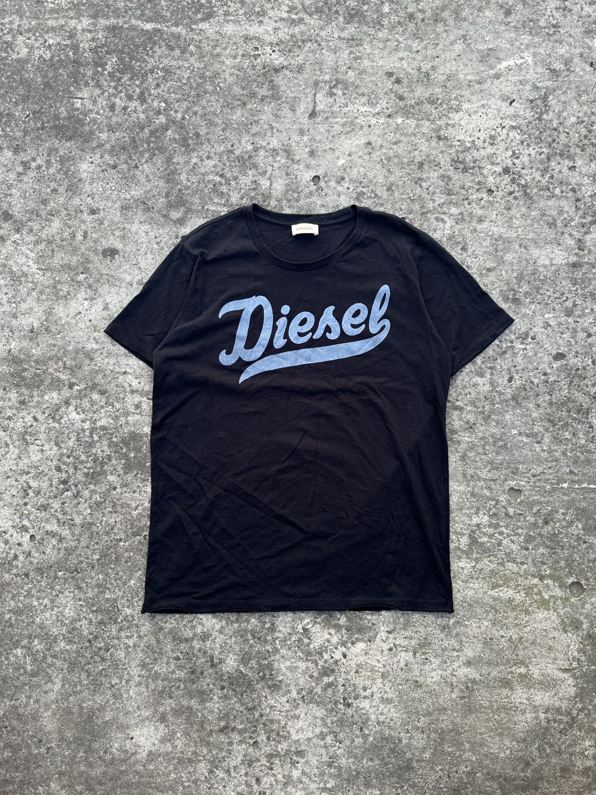 Diesel Y2K Vintage Diesel Big Logo T-shirt Avant Garde Style Rare Size US L / EU 52-54 / 3 - 1 Thumbnail