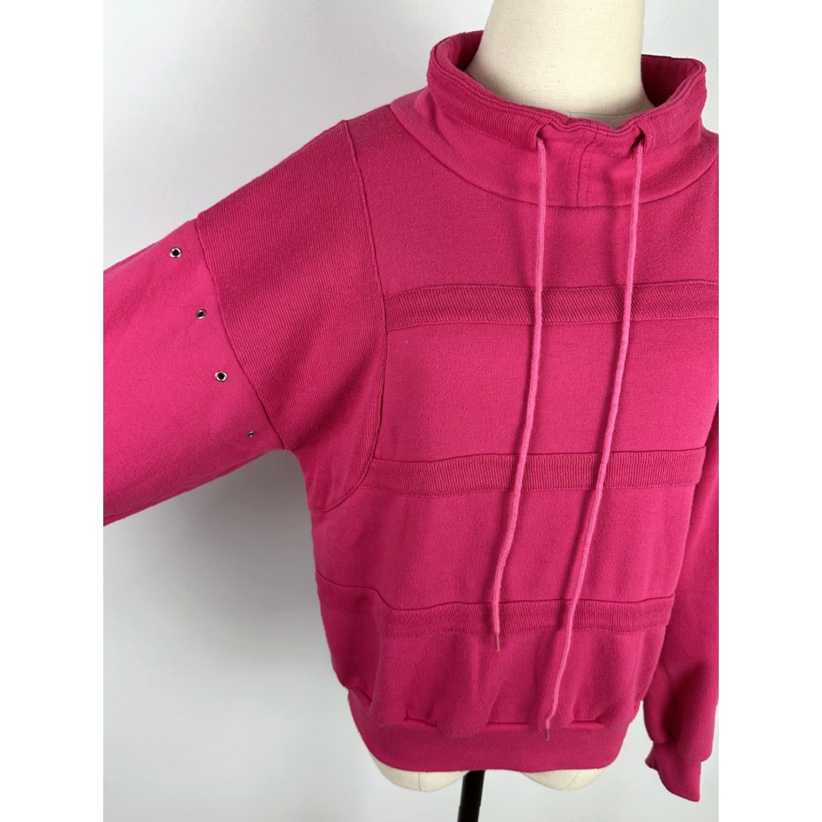 Vintage VTG 80s Fuchsia Pink Pullover Sweatshirt S Cowl Neck Drawstring Grommets Retro Size S / US 4 / IT 40 - 4 Thumbnail