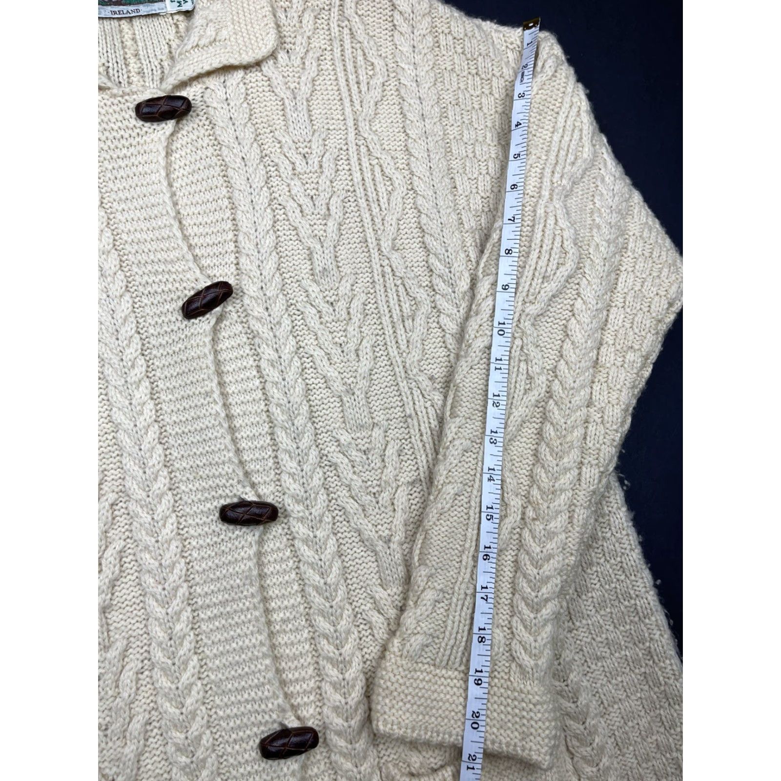 Vintage VINTAGE Aran Craft Cardigan Sweater Womens Merino Wool Ivory Long M Ireland Cable Knit with Pockets 100% Merino Wool Celtic Irish Pattern Womens Size M / US 6-8 / IT 42-44 - 7 Thumbnail