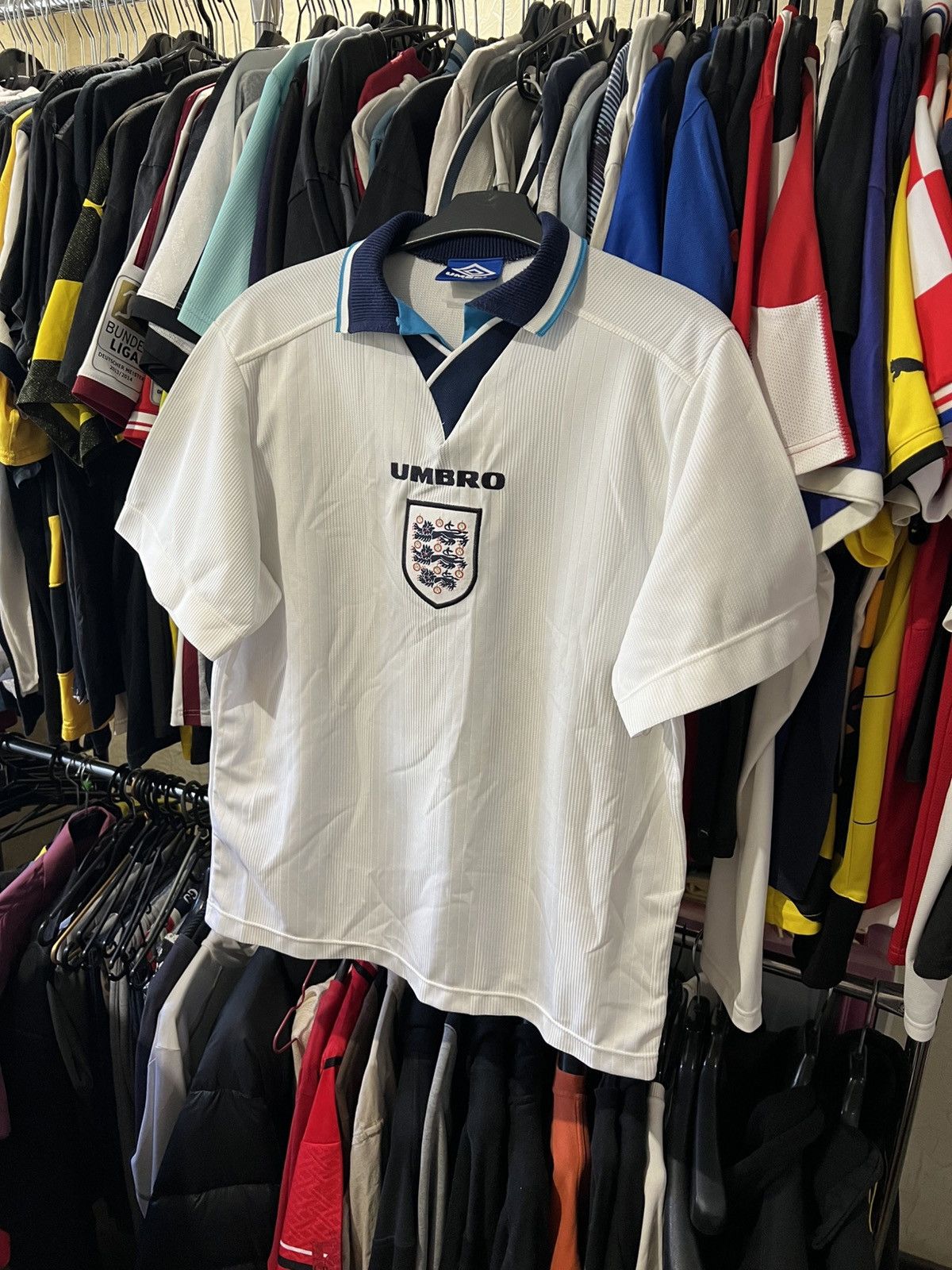 Umbro × Vintage 1996/1997 UMBRO ENGLAND NATIONAL TEAM HOME FOOTBALL SHIRT Size US L / EU 52-54 / 3 - 1 Thumbnail
