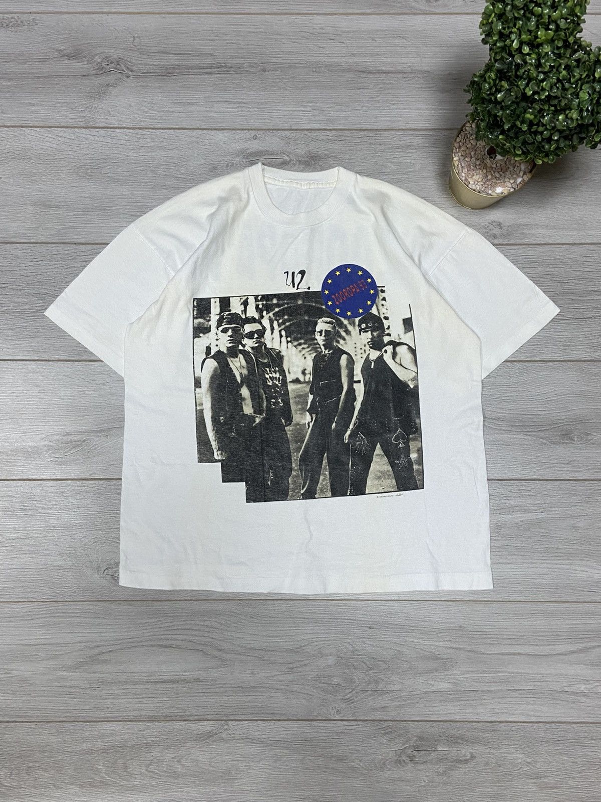 Band Tees Vintage 1993 U2 Zooropa Tee Shirt Size US XL / EU 56 / 4 - 1 Thumbnail
